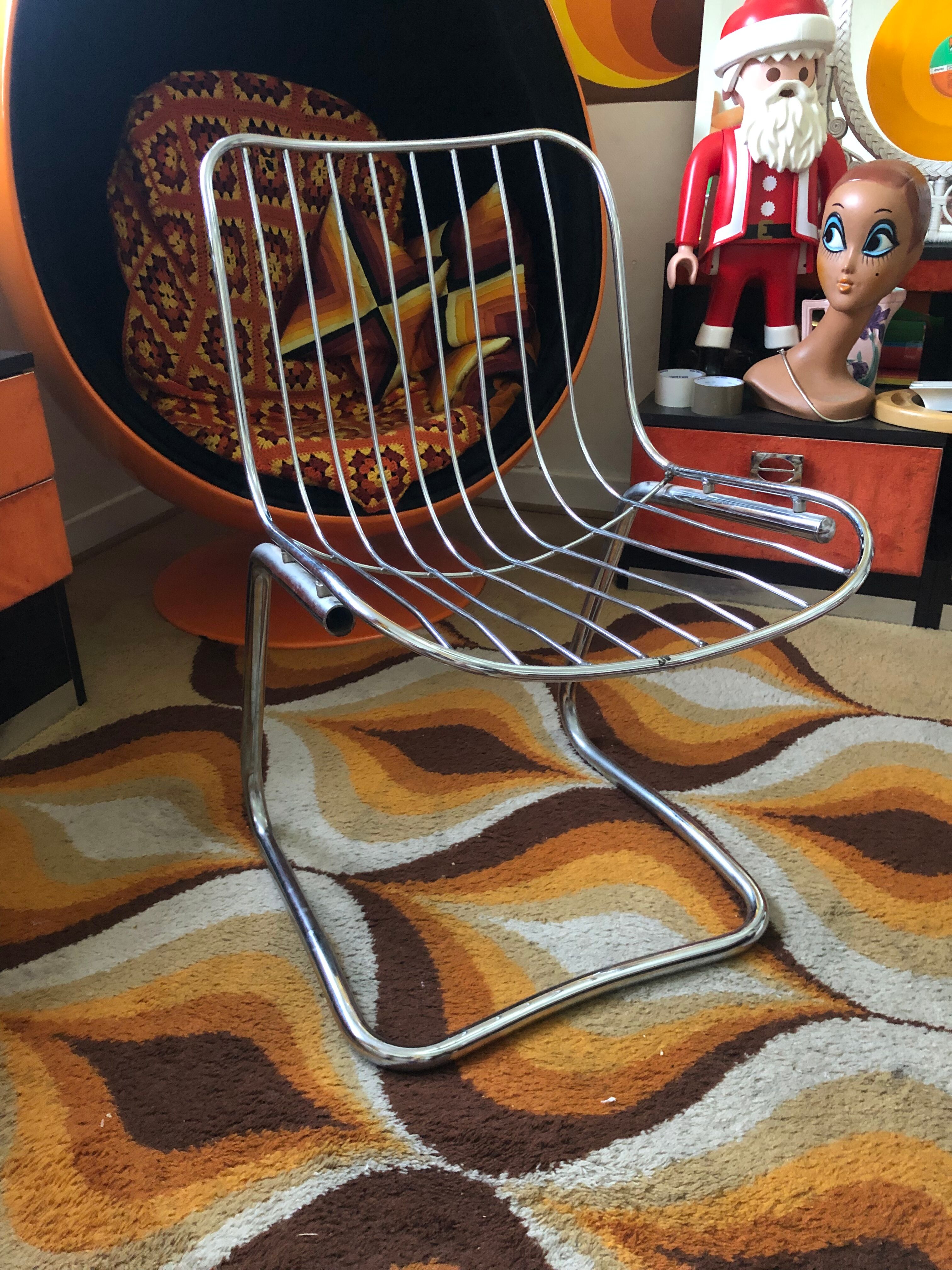 Vintage wired chair 70
