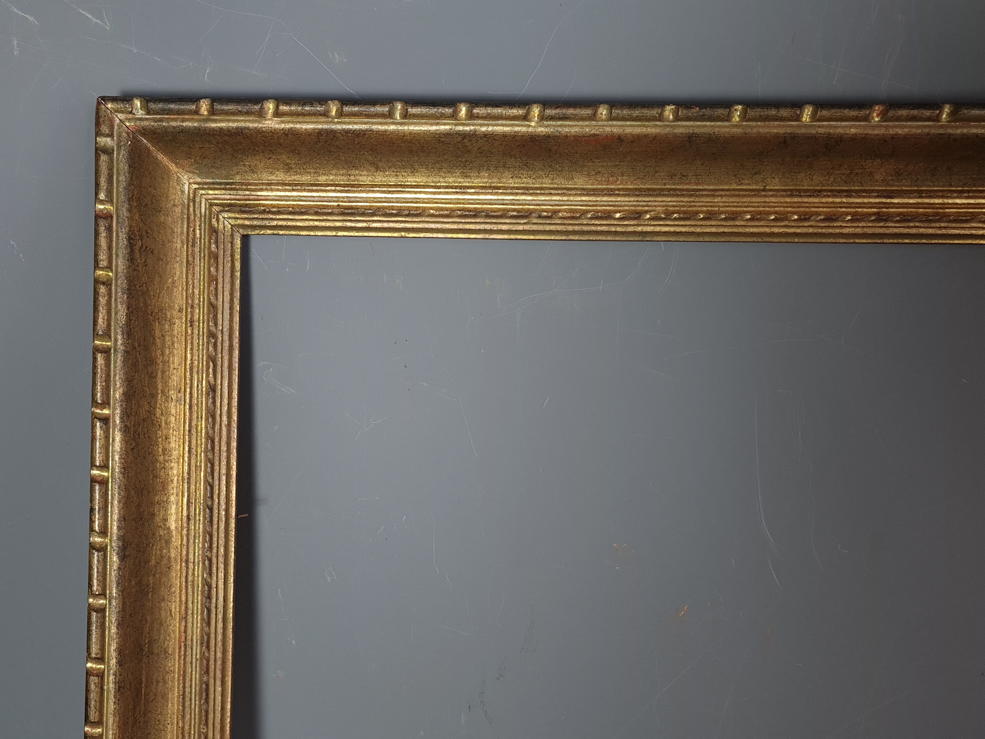 Frame 1930-1950 gilded wood gold leaf 80x68 cm foliage 70x58 cm SB