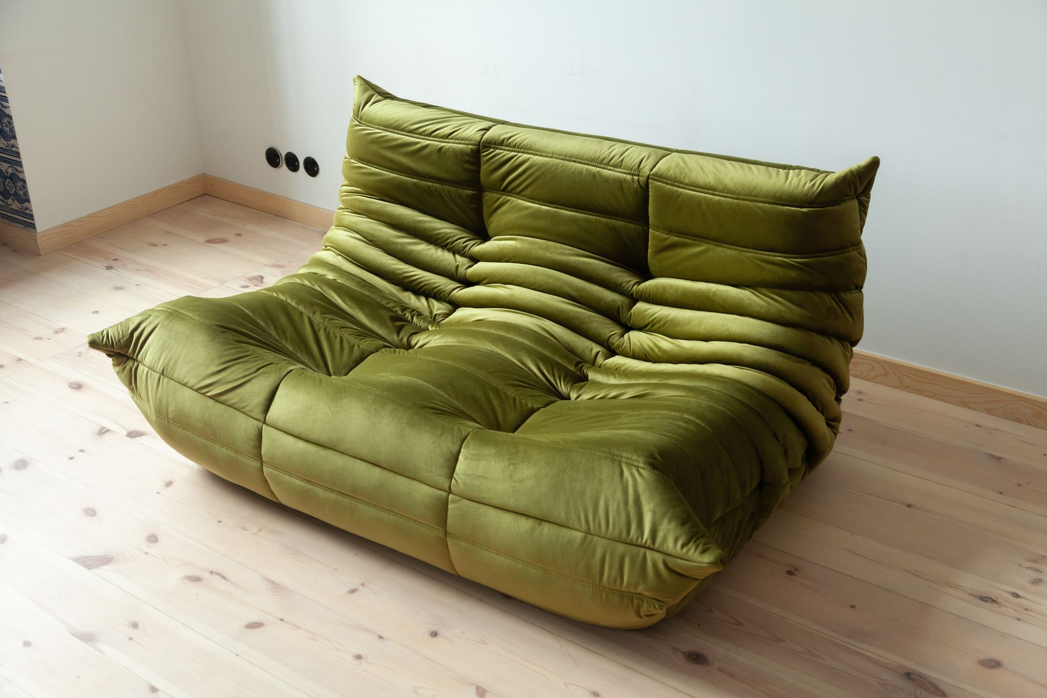 Togo sofa set model designed by Michel Ducaroy 1973