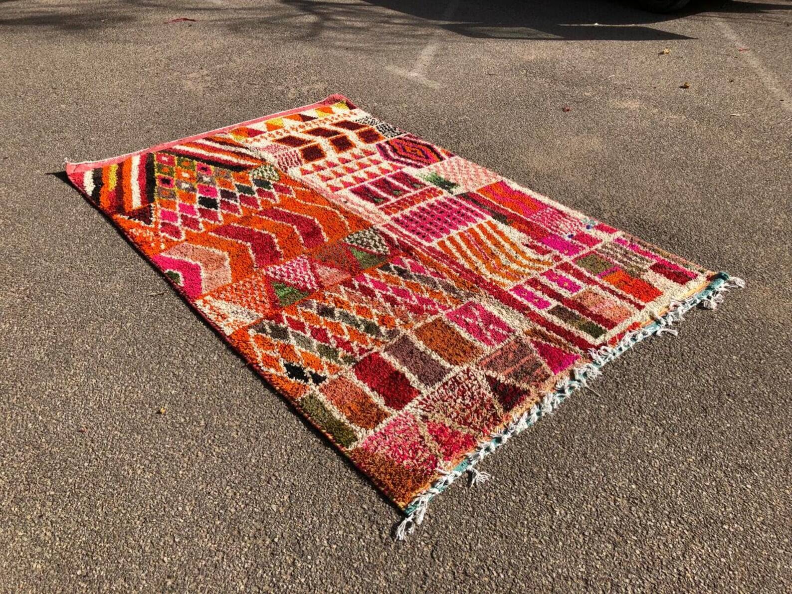 Artisanal Moroccan rug 250cm×150cm