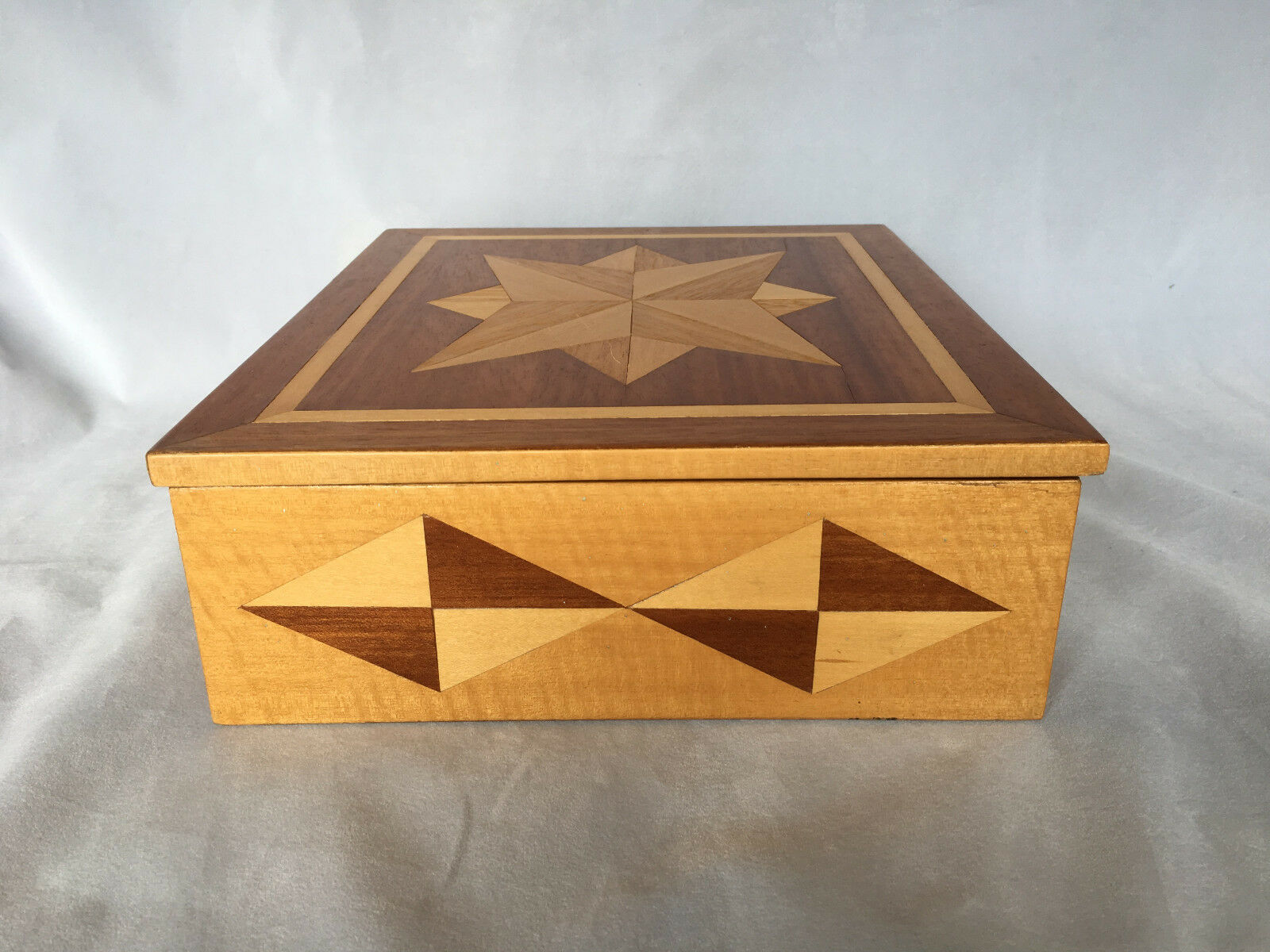 Coffret in marqueterie 1940