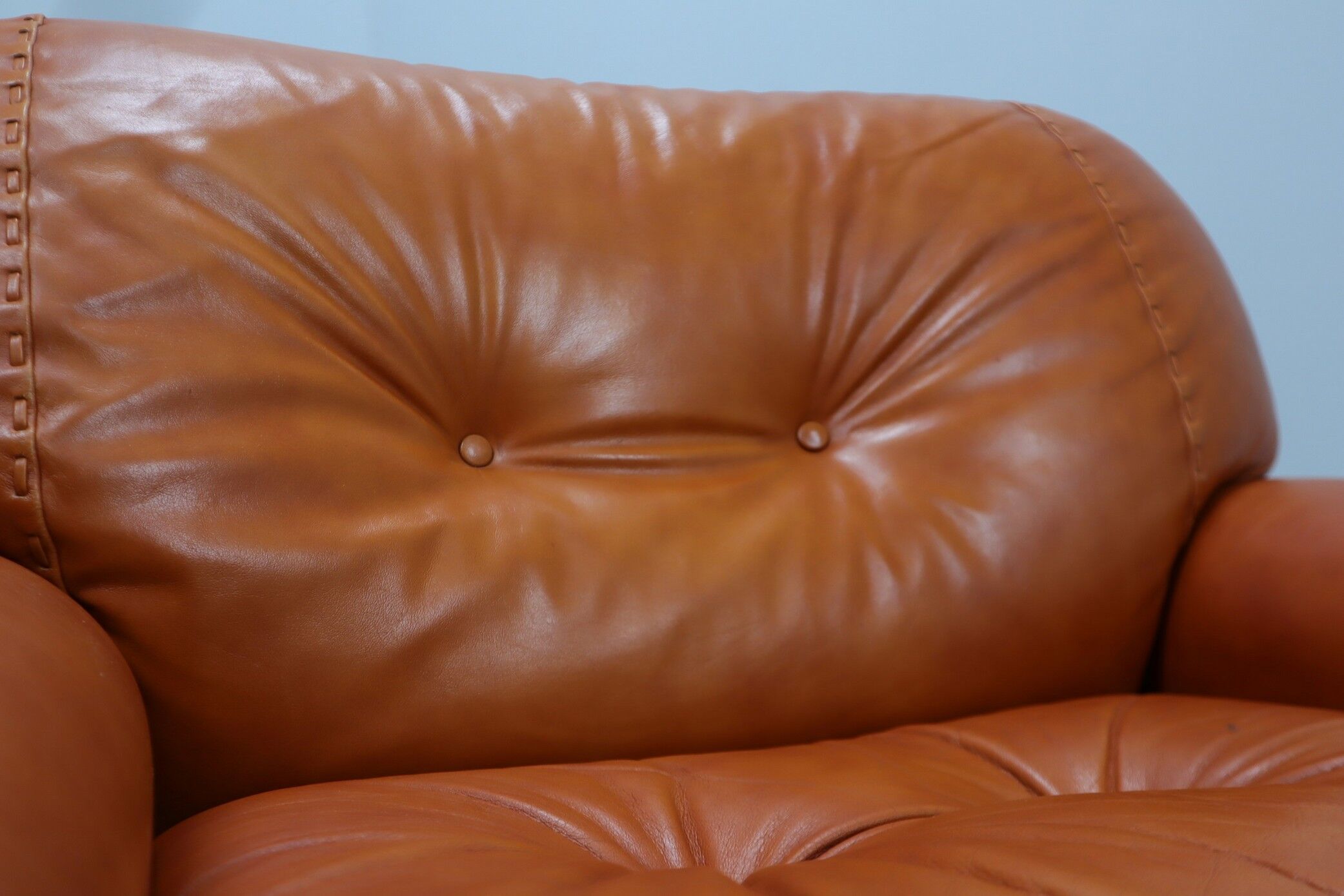 Fauteuils en cuir de cognac Sapporo 1970s