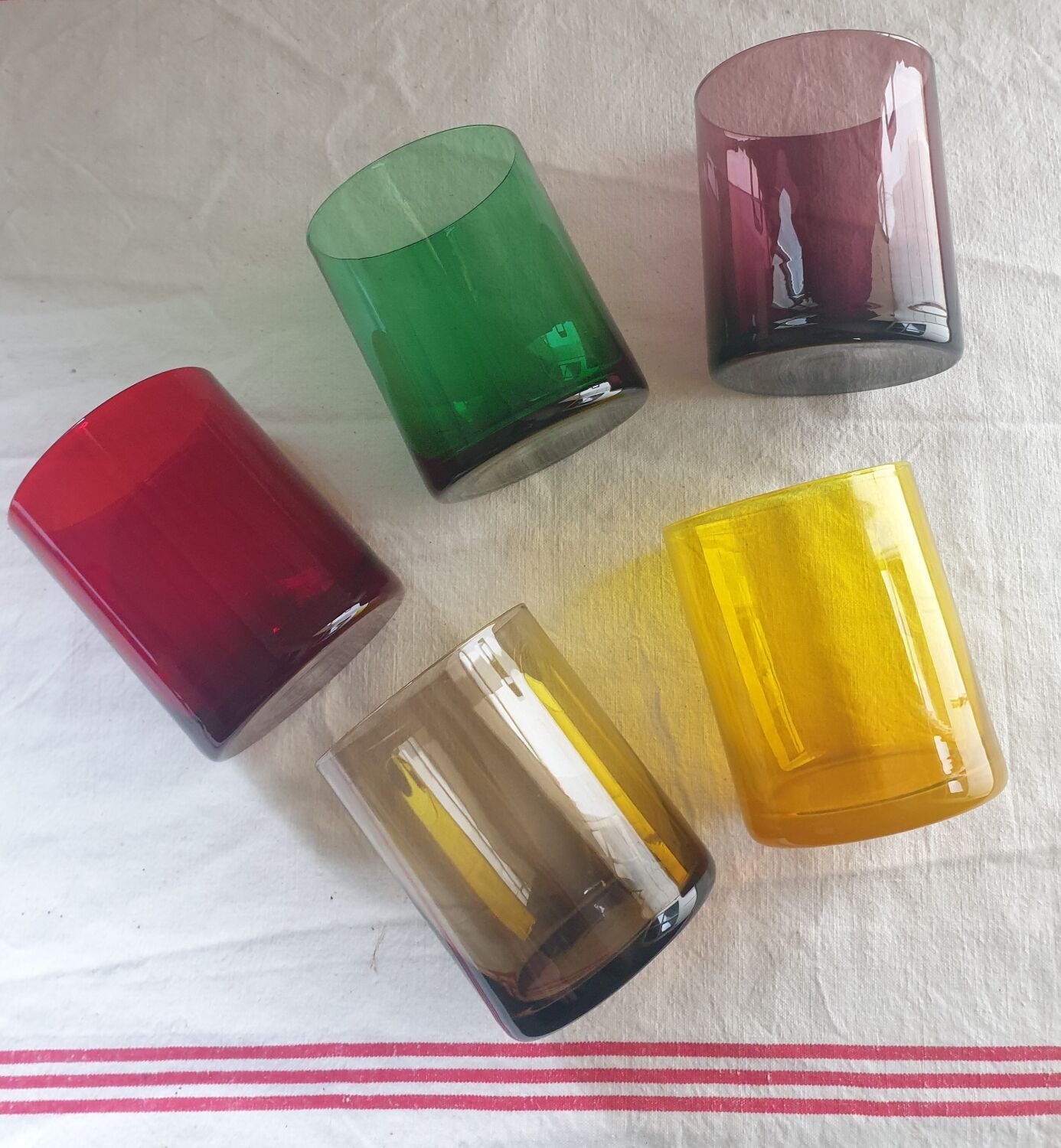 Set of 5 colored mouth-blown glasses 70's
