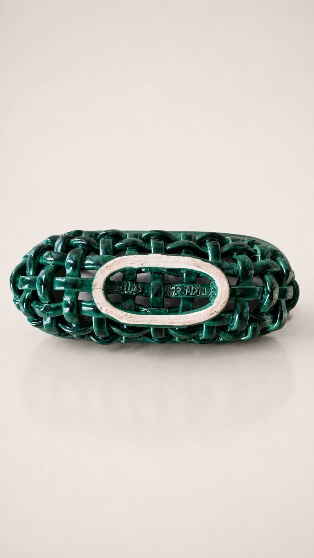Green ceramic basket signed Idlas