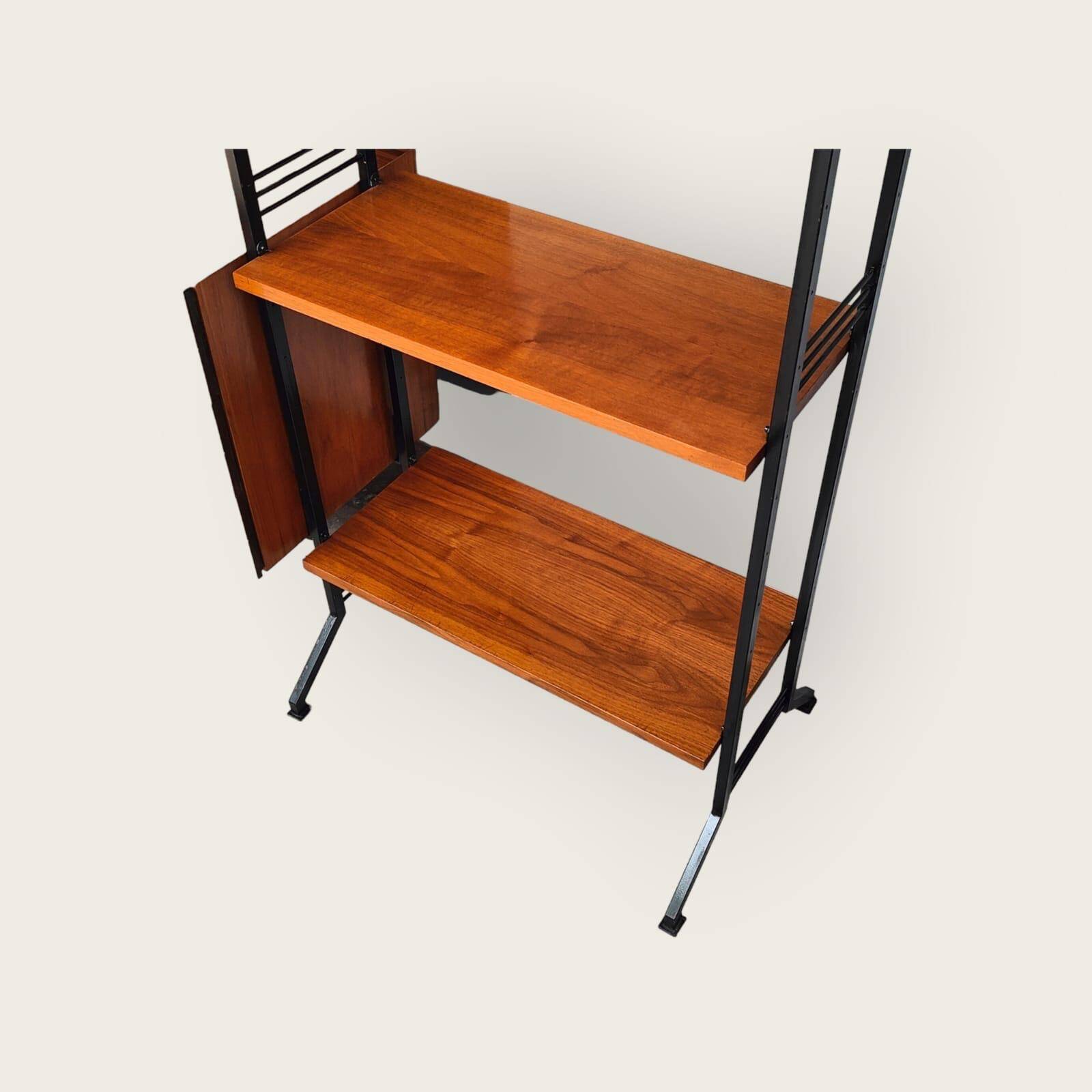 Système mural du milieu du siècle