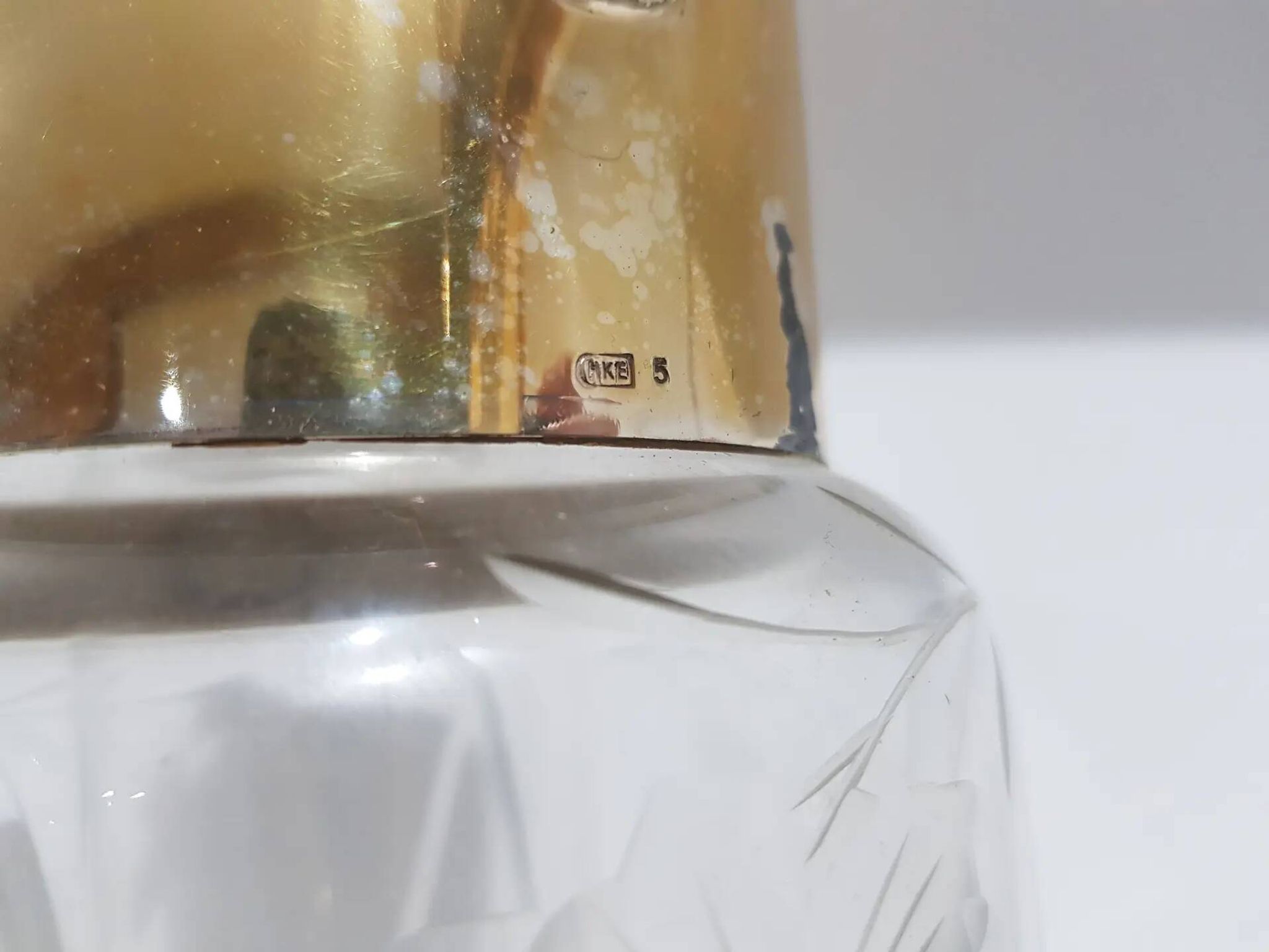 Carafe, cristal transparent, laiton doré, Allemagne, années 50