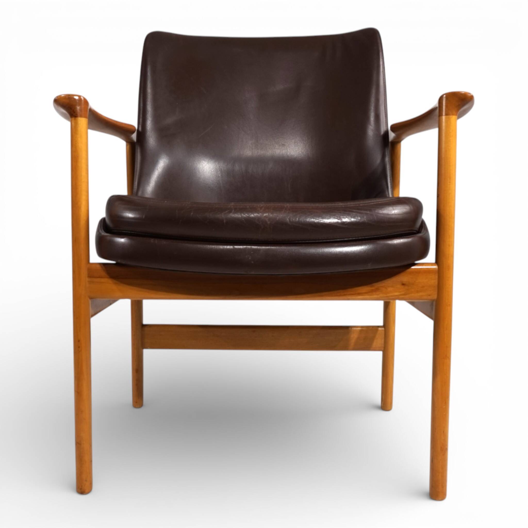 Fröscher leather armchair by Ib Kofod-Larsen, 1960