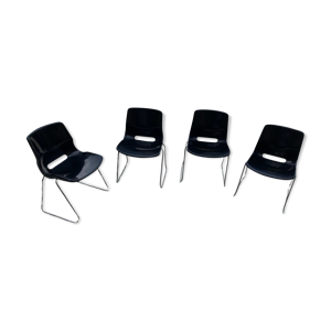 Lot de quatre chaises scandinaves