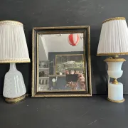 Lampe XIXe en opaline blanche et métal doré