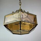 Vintage hexagonal diamond-cut crystal chandelier in gilded brass, Italy, 1960s.