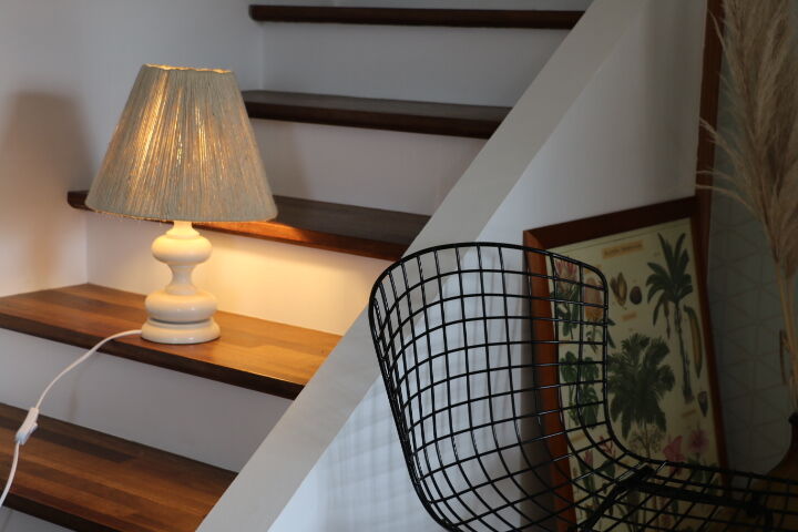 White wood lamp with rope shade