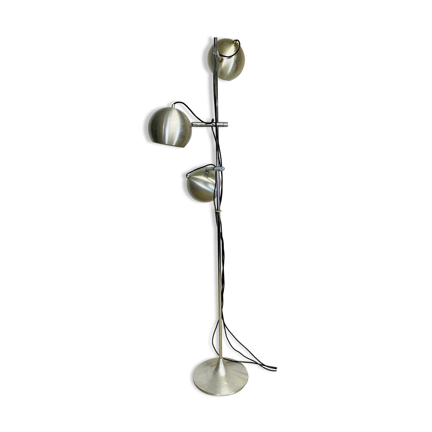 Metal floor lamp