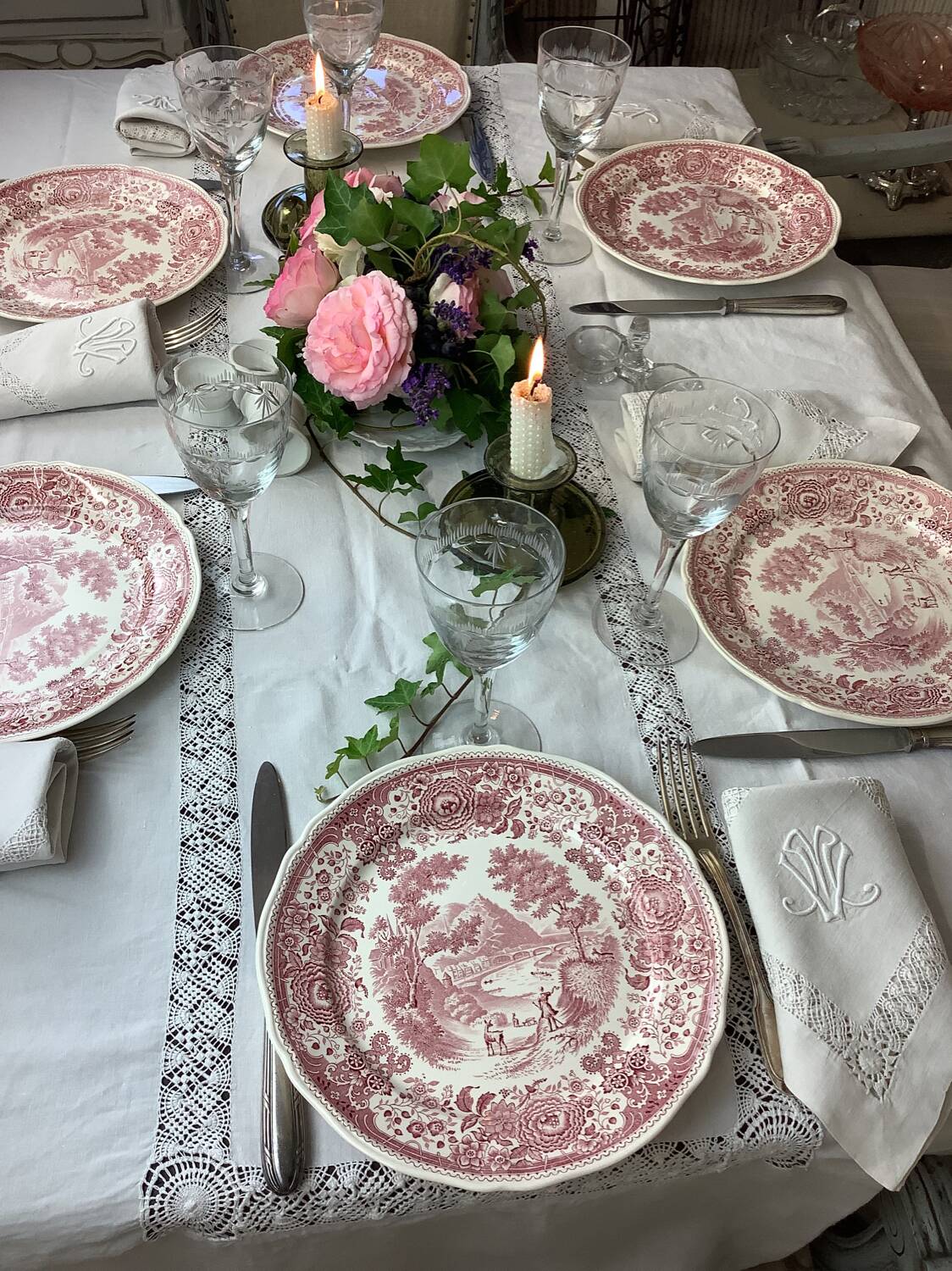 6 Old Villeroy and Boch dessert plates
