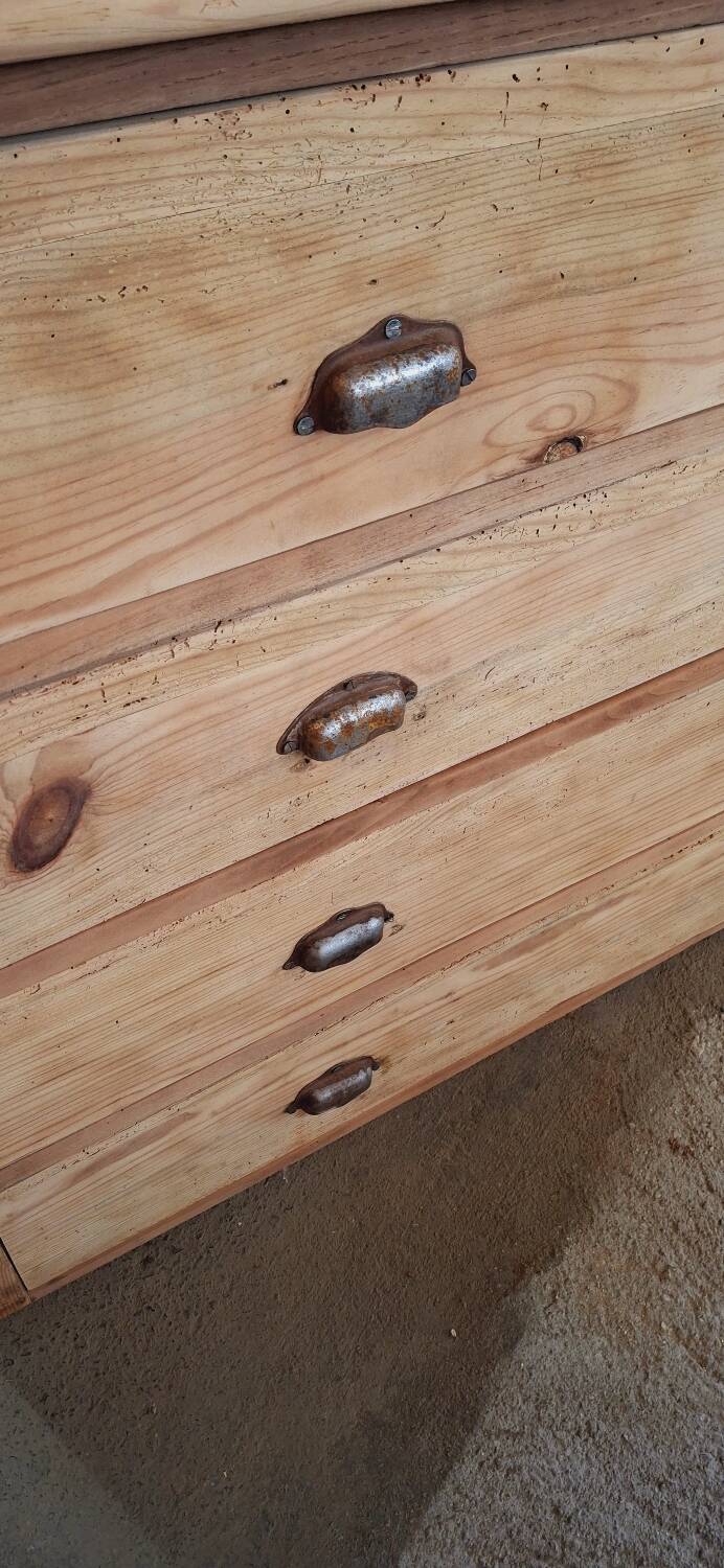 Trade furniture with drawers