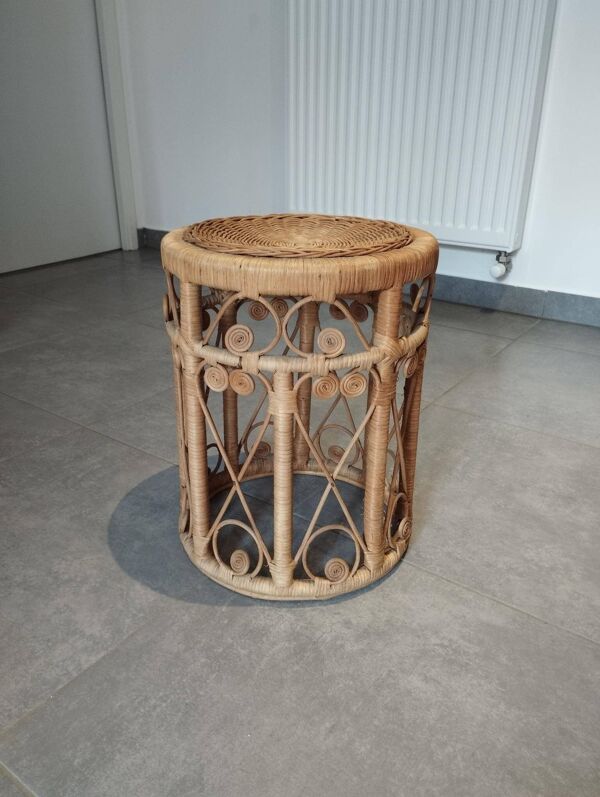 Tabouret ''Peacock'' en rotin, design bohème chic,  époque vintage