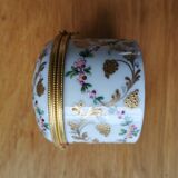 Porcelain box Le Tallec