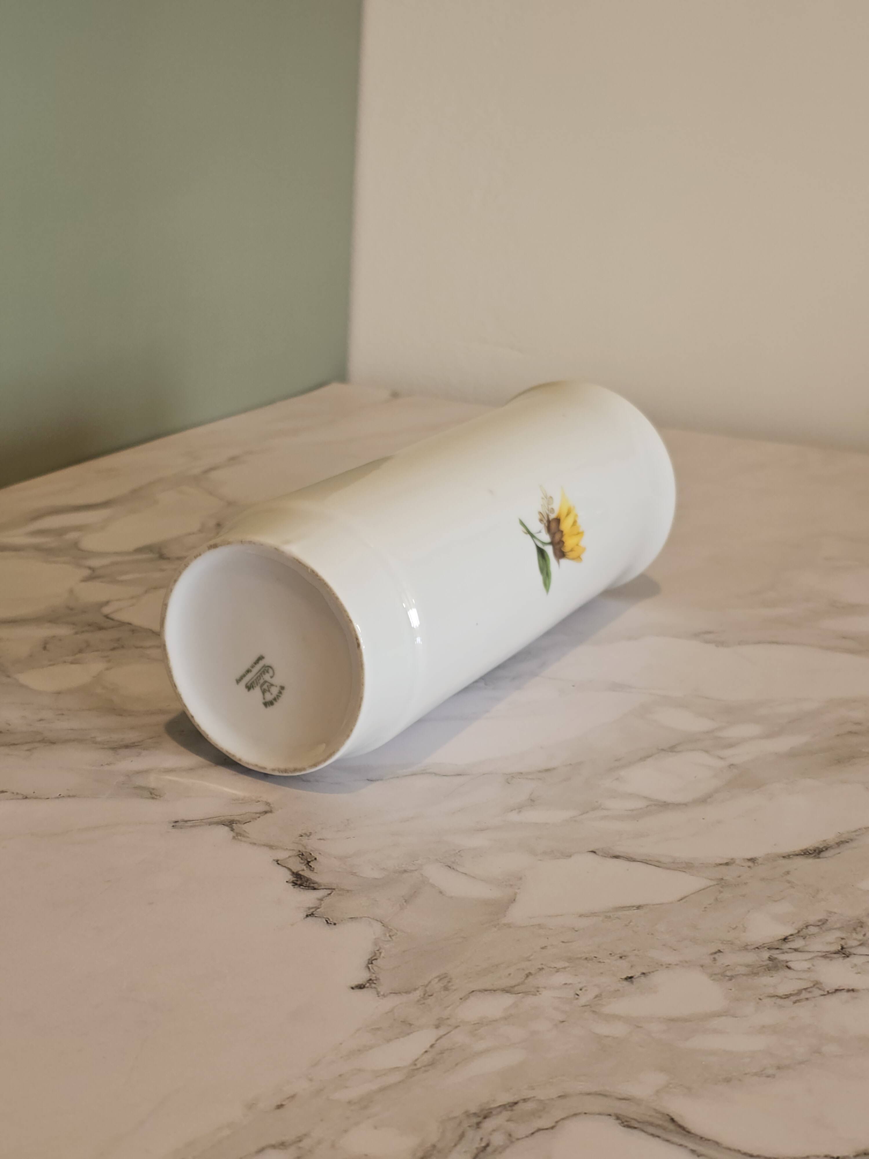 Sunflower vase in white porcelain Creidlitz Bavaria