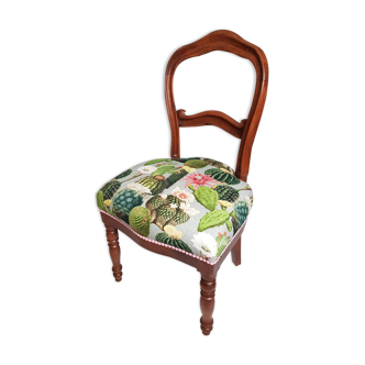 Ancienne chaise médaillon revisitée aux motifs de cactus