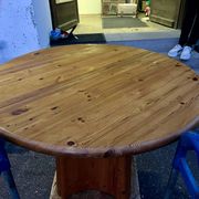 Large Scandinavian pine table - 6 chairs