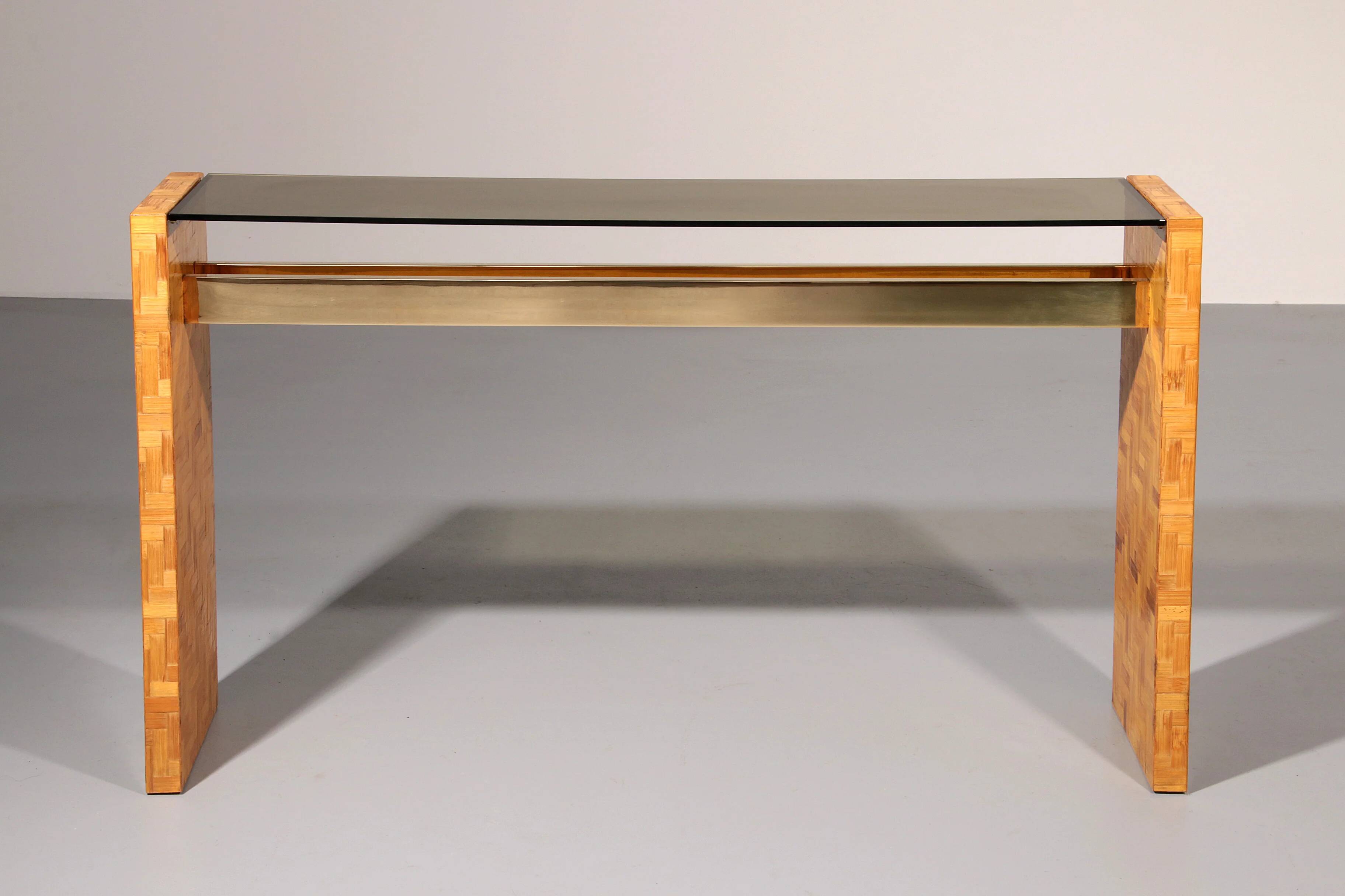 Max Papiri side table in woven banana wood and smoked glass – A sculptural modern classic