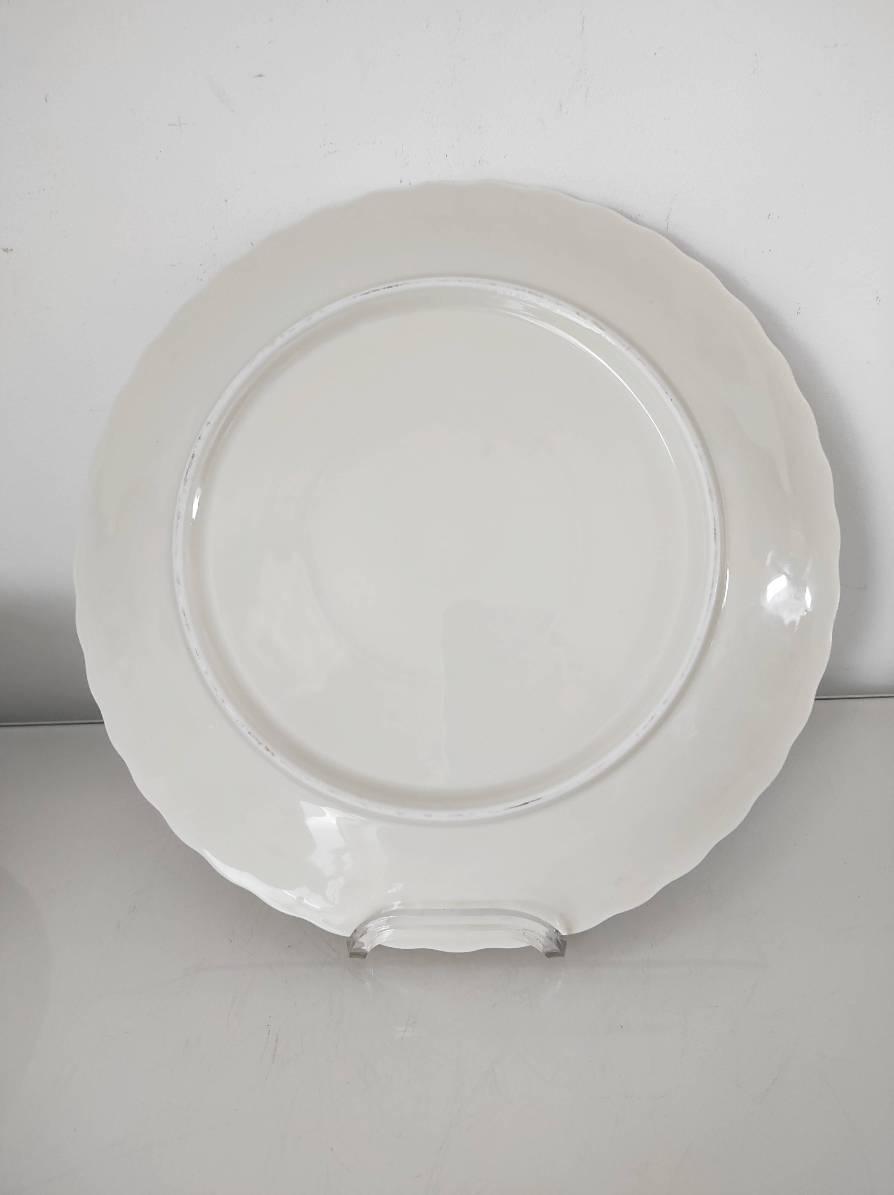 Strawberry dish porcelain drainer