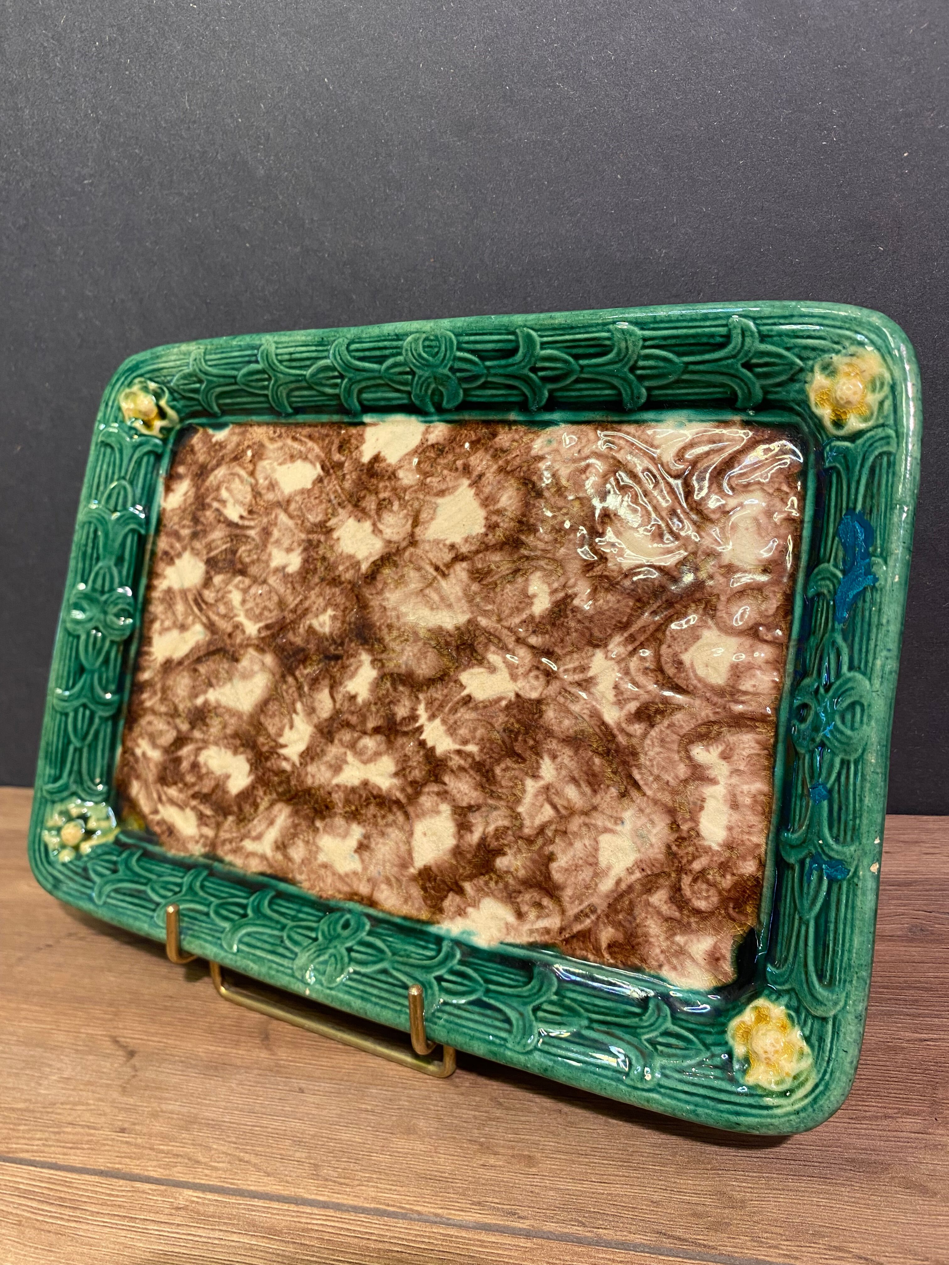 Plateau, flat in slip late nineteenth early twentieth