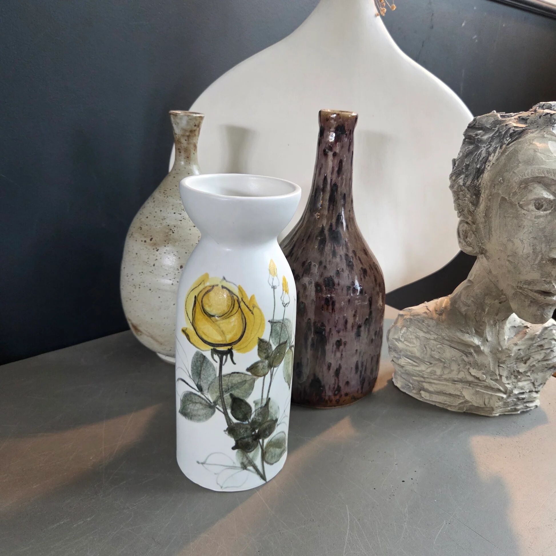 Kukka vase by Hilkka-Liisa Ahola for Arabia - Finland
