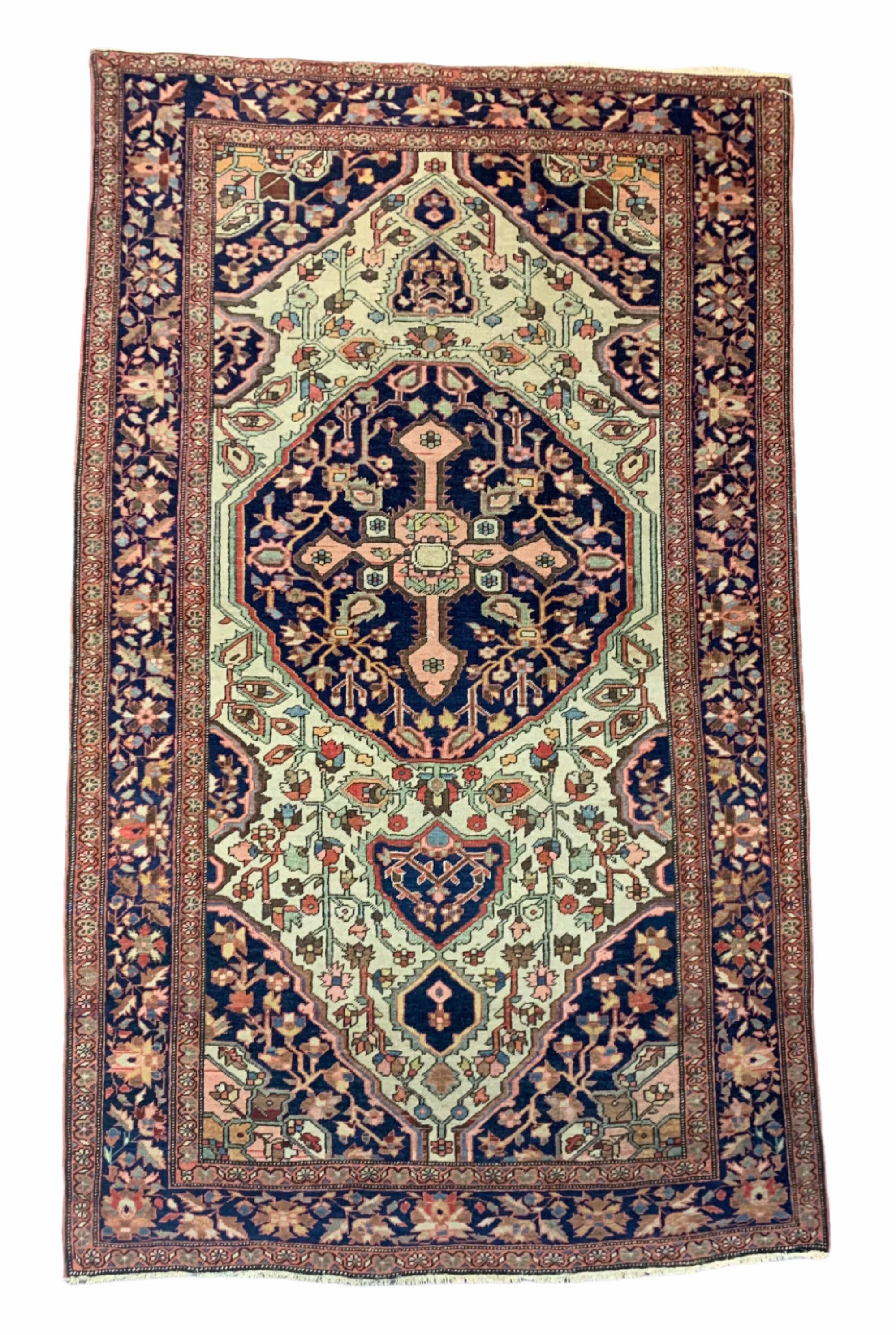 Antique handmade saruk farahan rug 204x123 cm