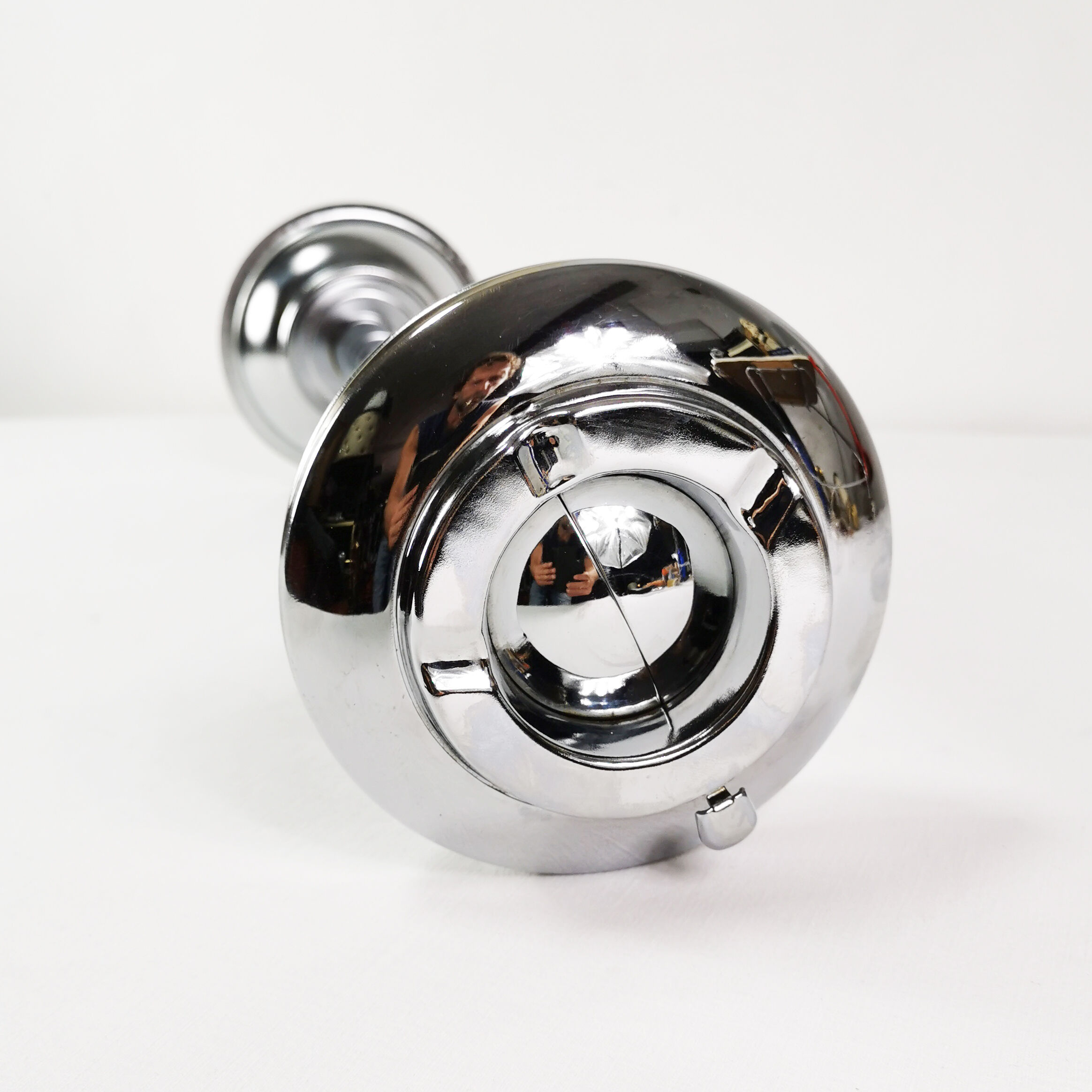 Cendrier de sol moderniste, Allemagne, années 1970