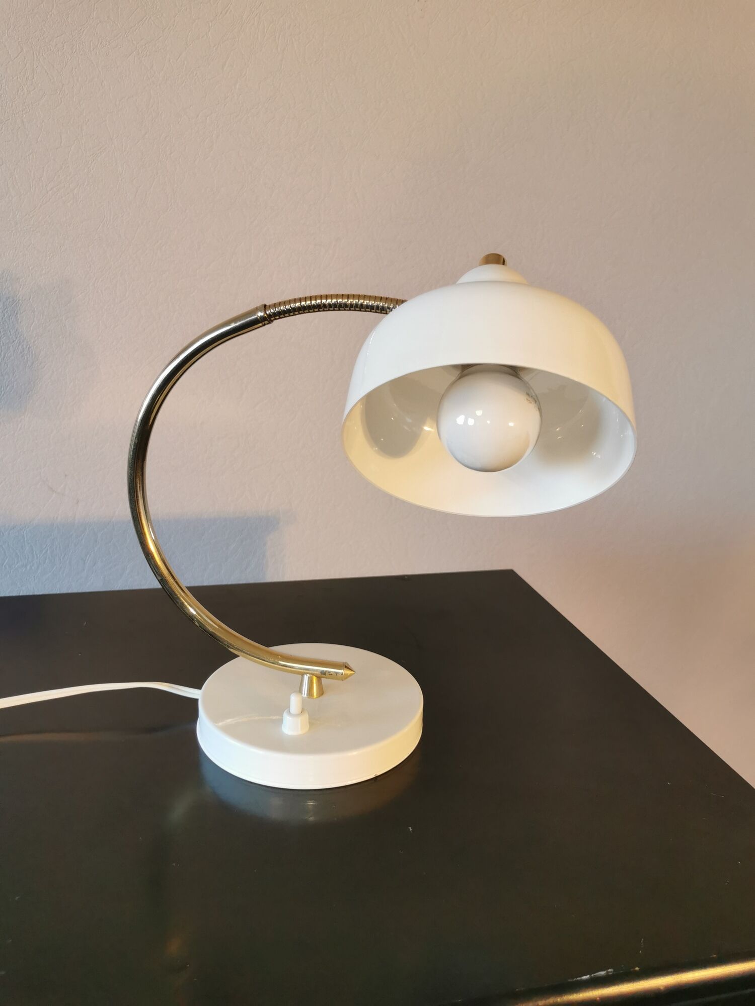 Curved lamp, brass and lacquered steel, 1960, France