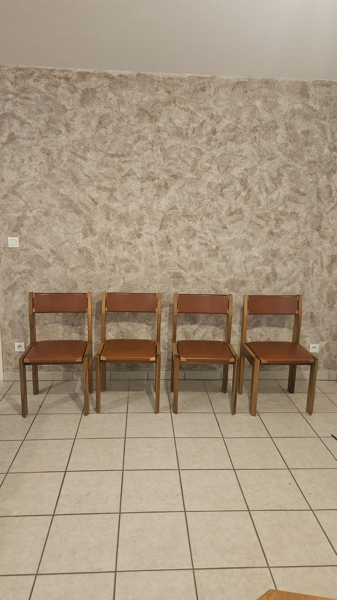 4 chaises Luigi Gorgoni