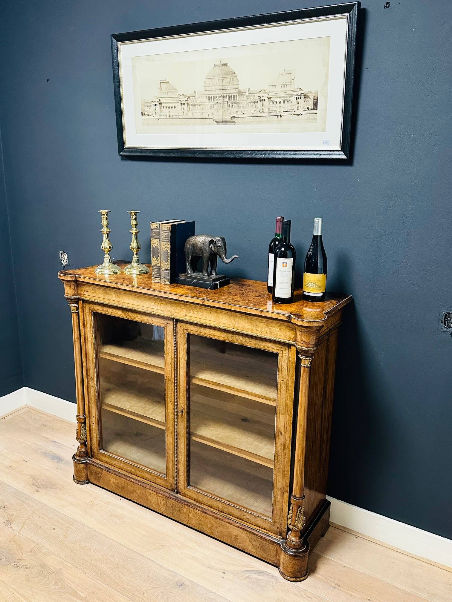 Bibliothèque ancienne