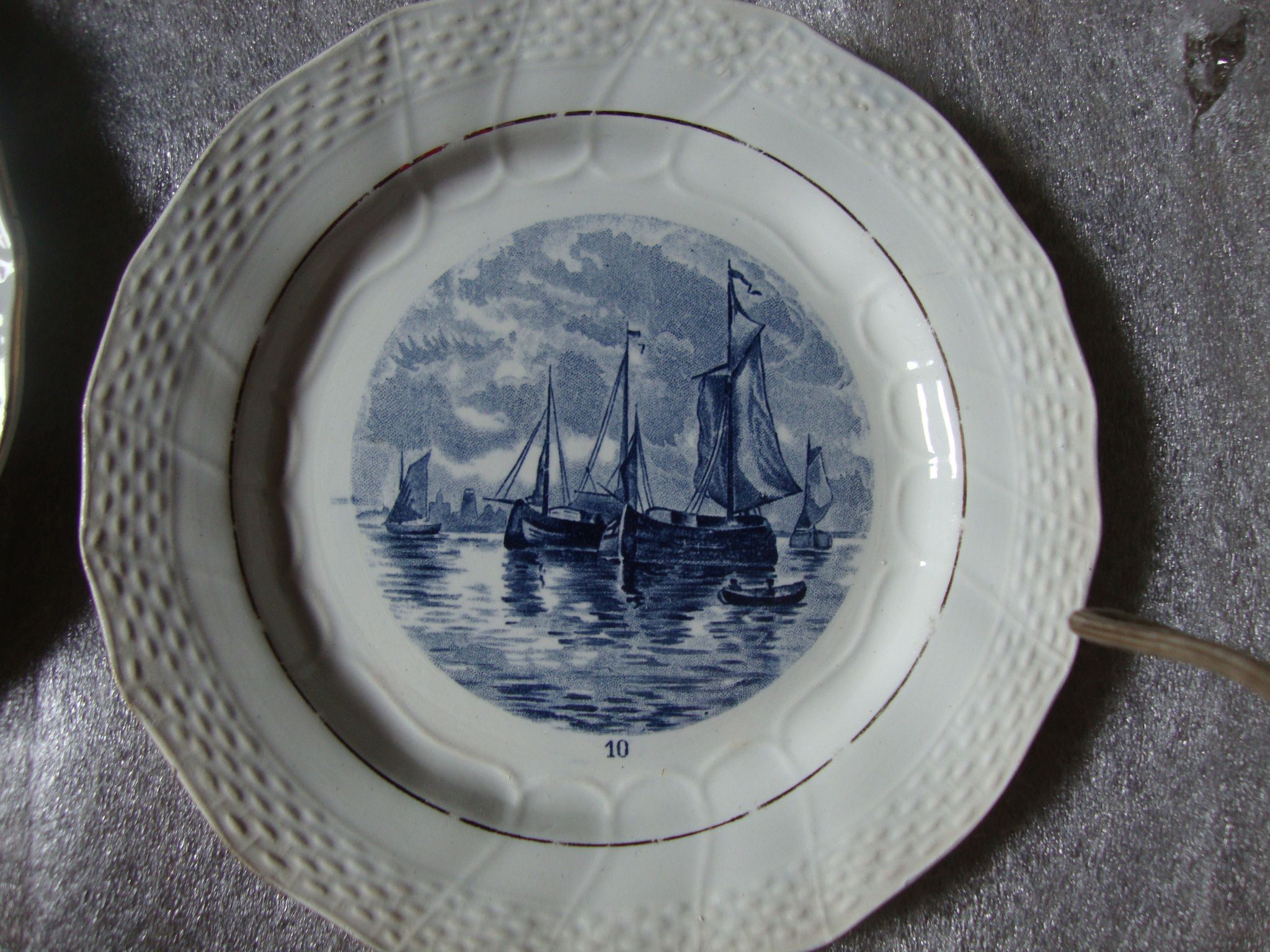 6 assiettes à dessert Moulin des loups Amage décor Delf