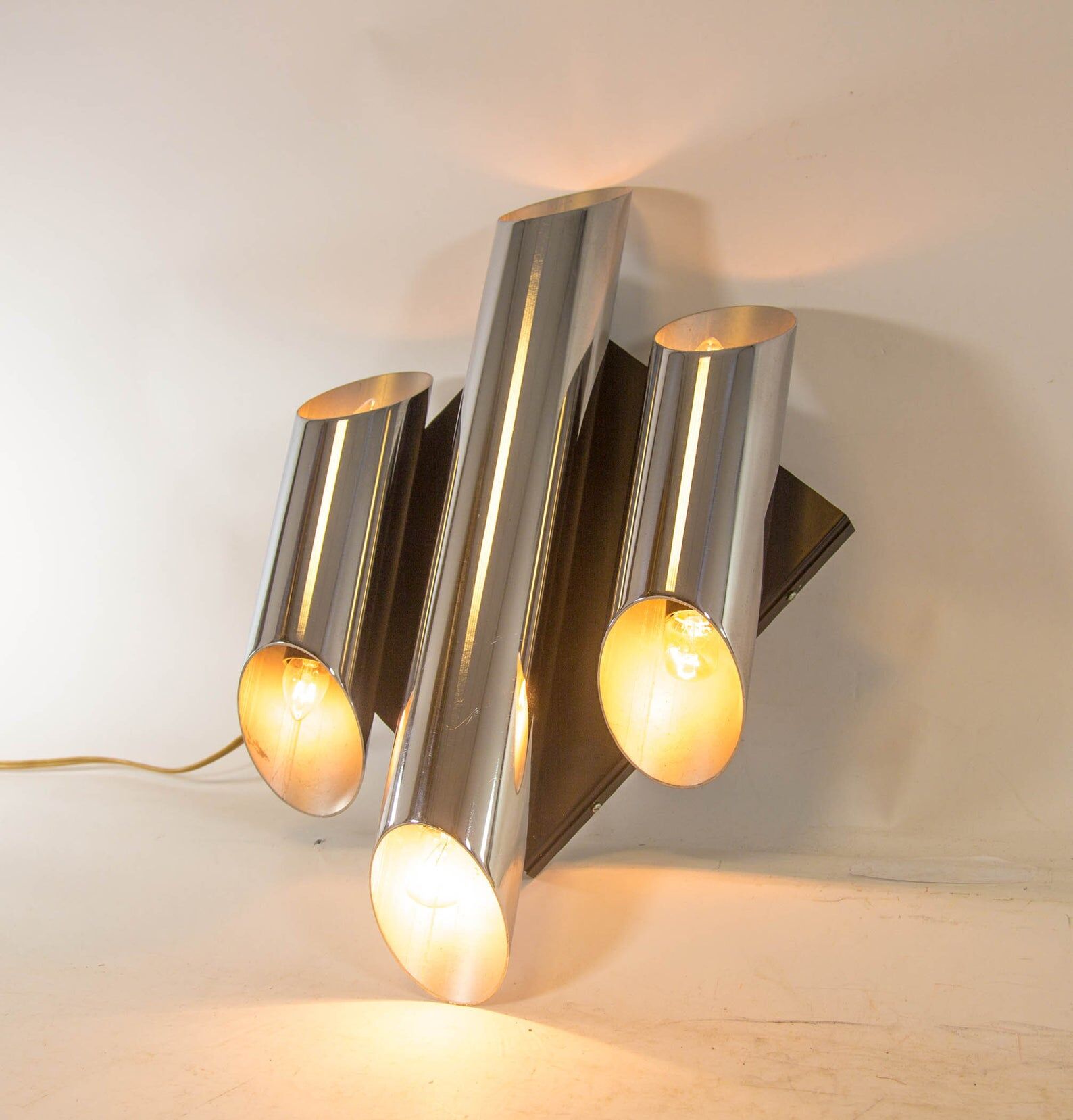 Apply to chrome tubes from the 1960s