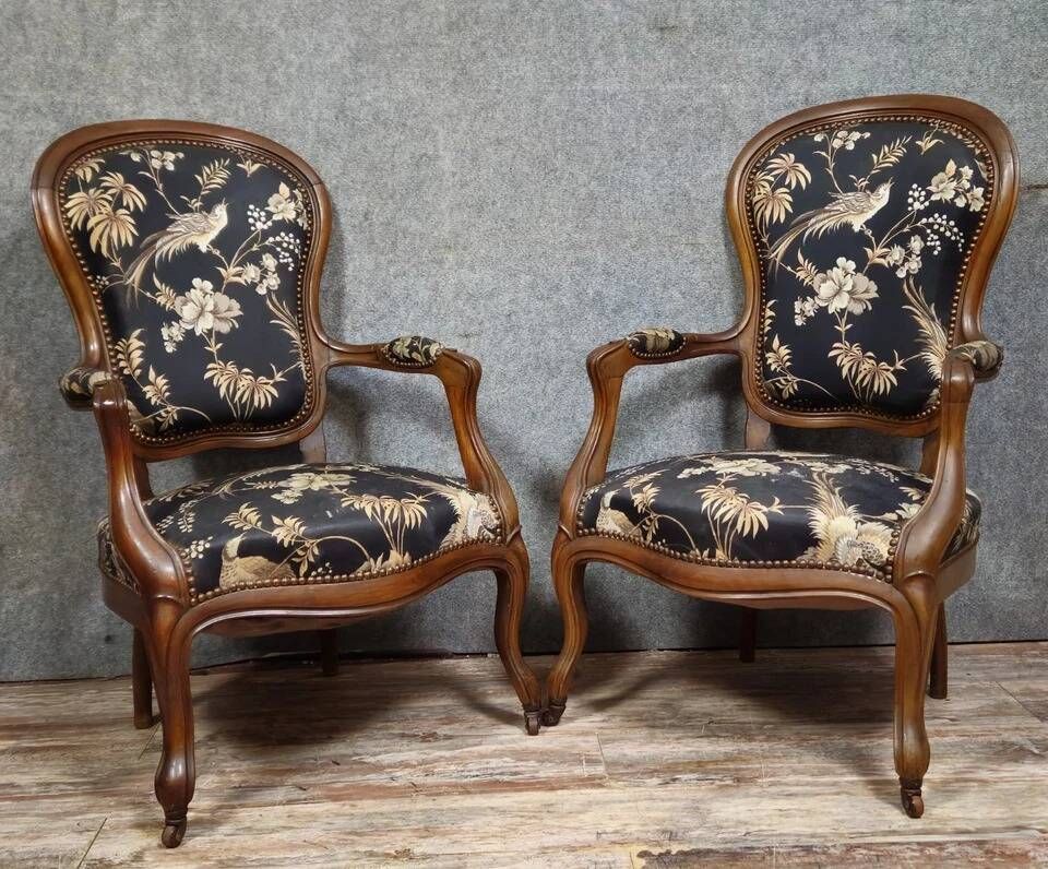 Pair of Napoleon III armchairs in mahogany with silk-style upholstery.