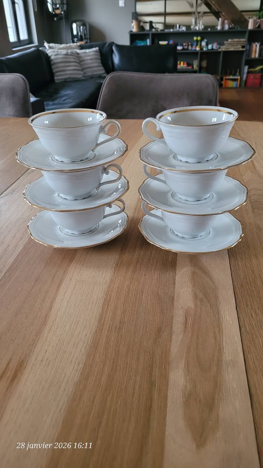 6 cups and saucers in Bavaria porcelain.