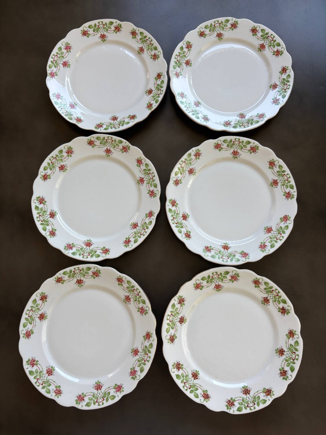 6 Art Nouveau dessert plates