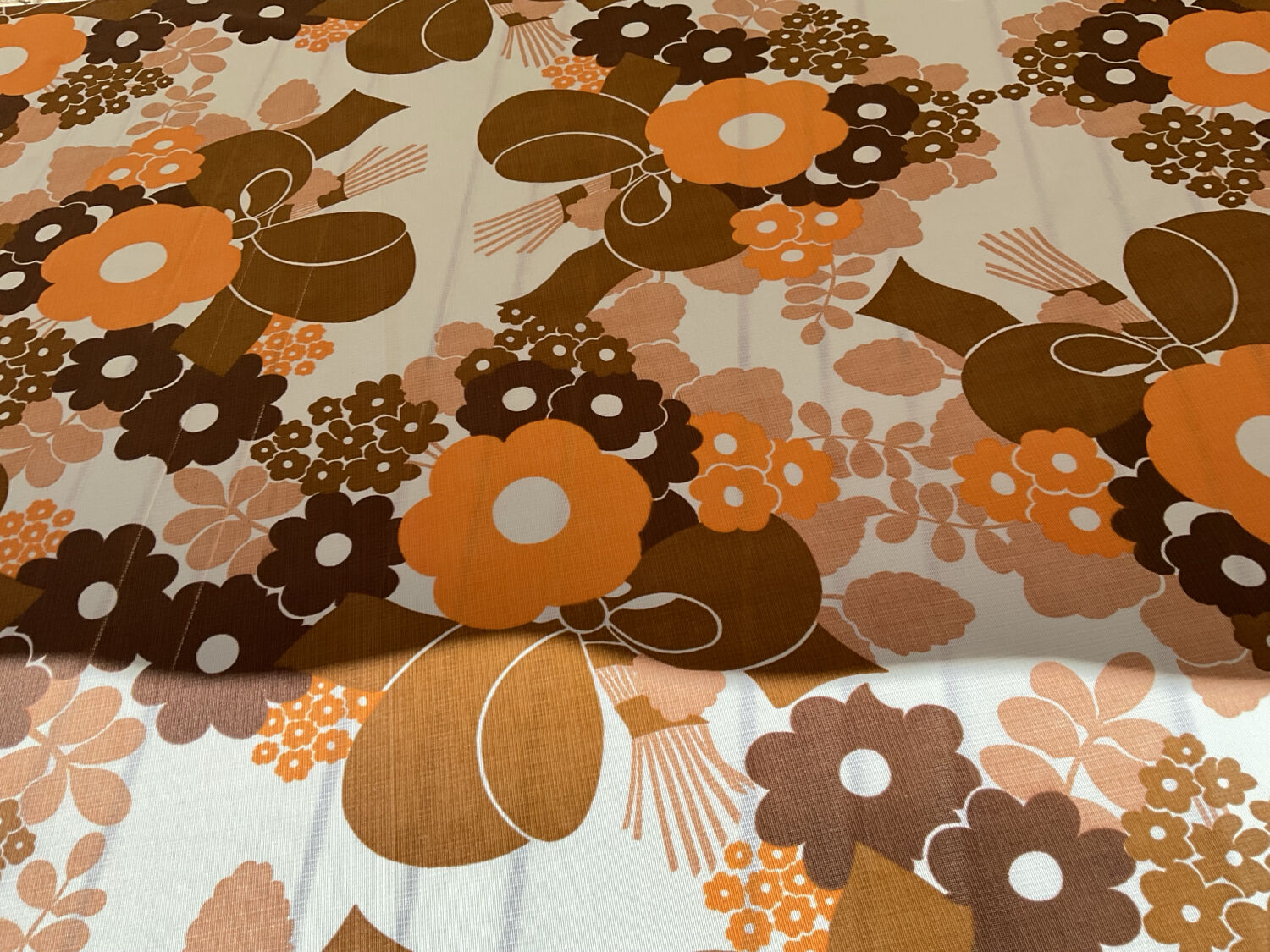 Vintage 70s tablecloth