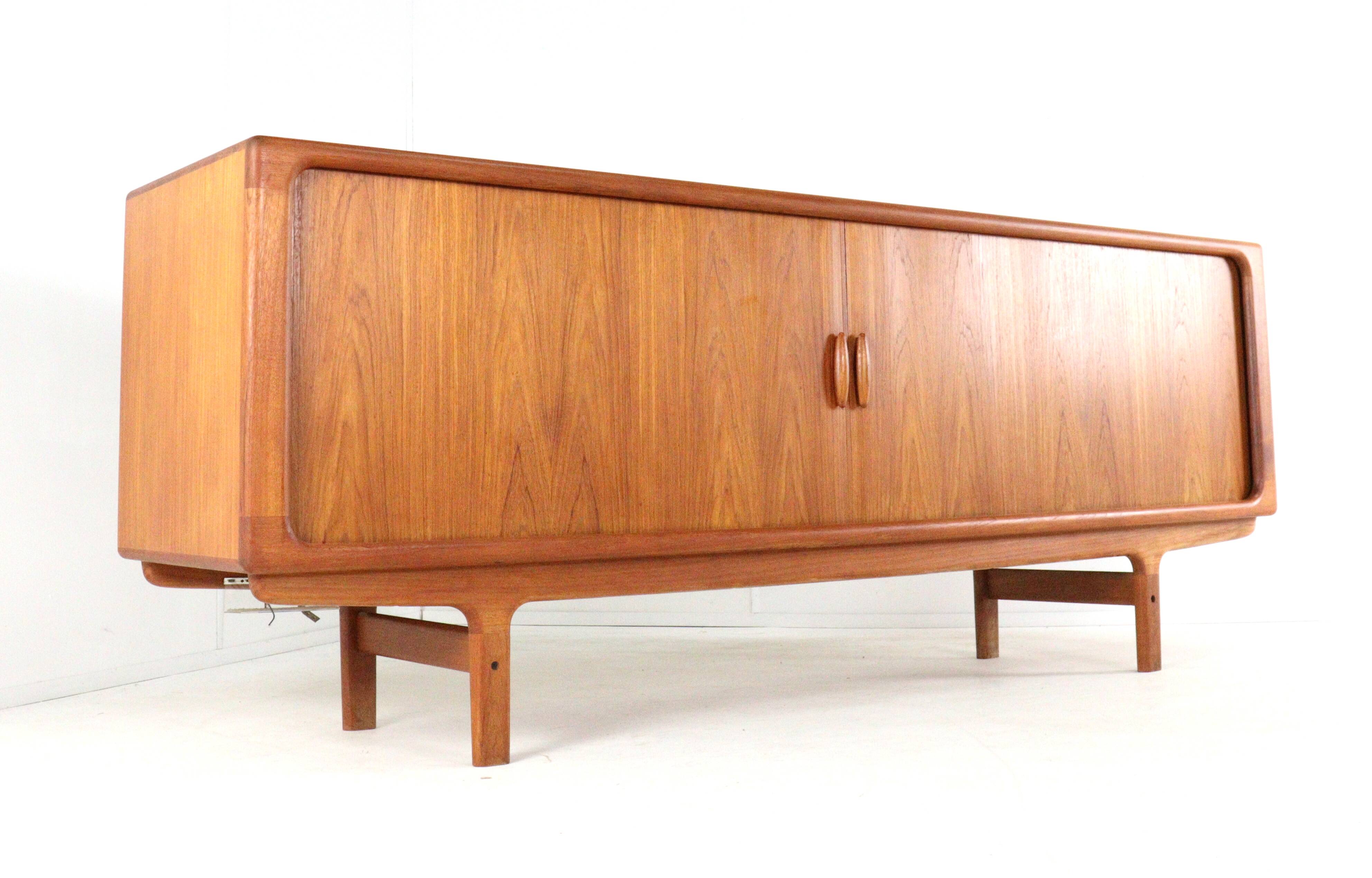 Dyrlund sideboard | 220.5 cm - fully restored danish mid century design