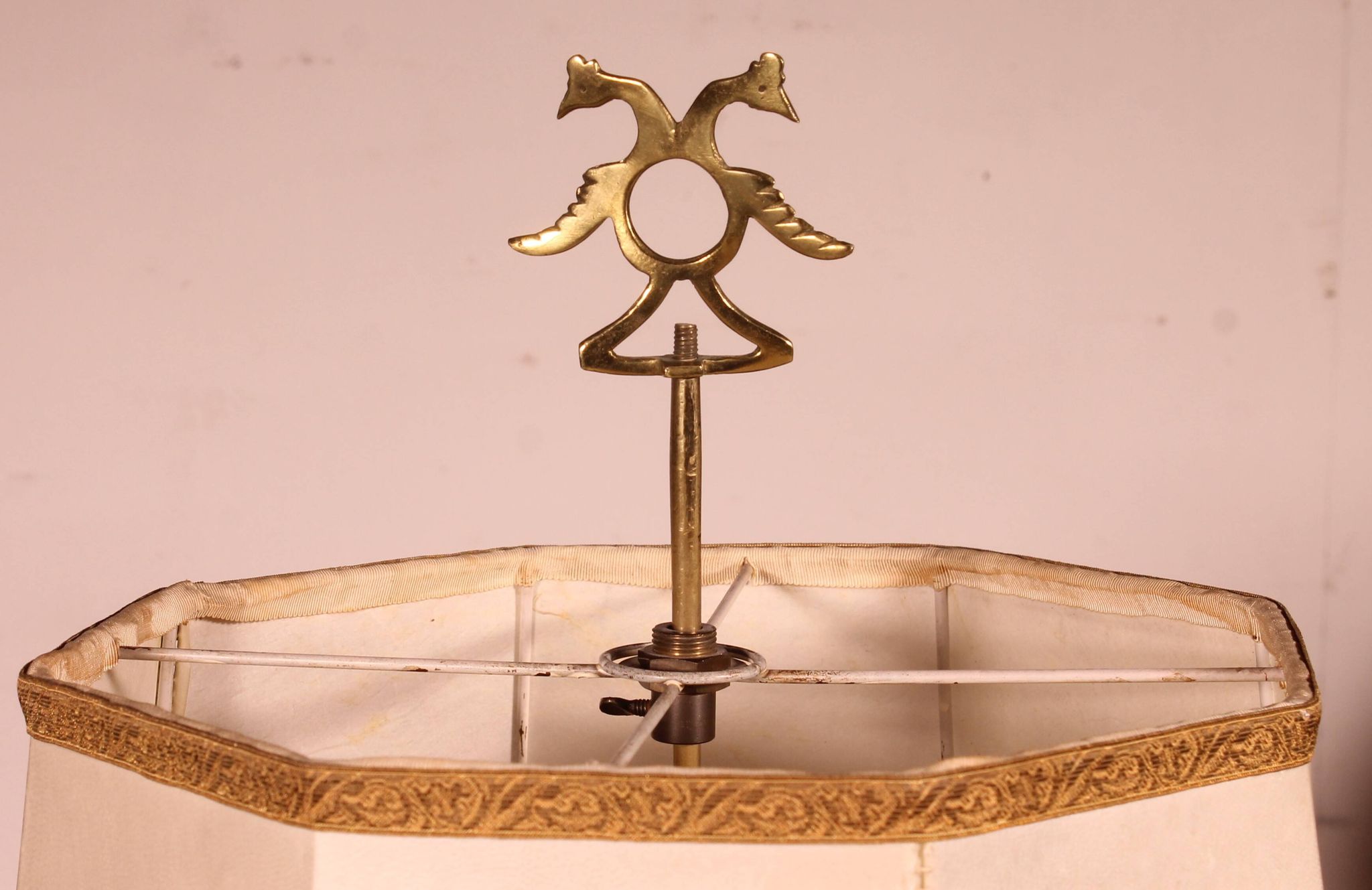 bronze oil lamp - 18th century - Spain converted into a lamp with its shade