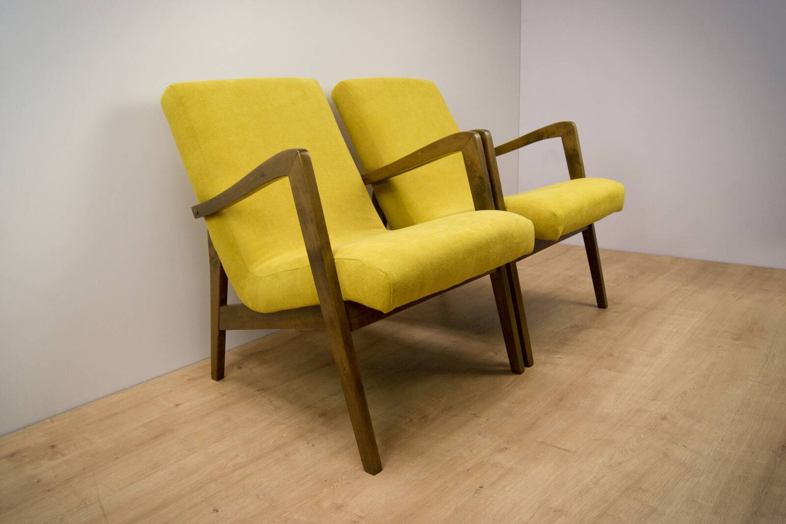 Type 300-138 Beech Armchairs from Bystrzyckie Furniture Factory, 1960s, Set of 2