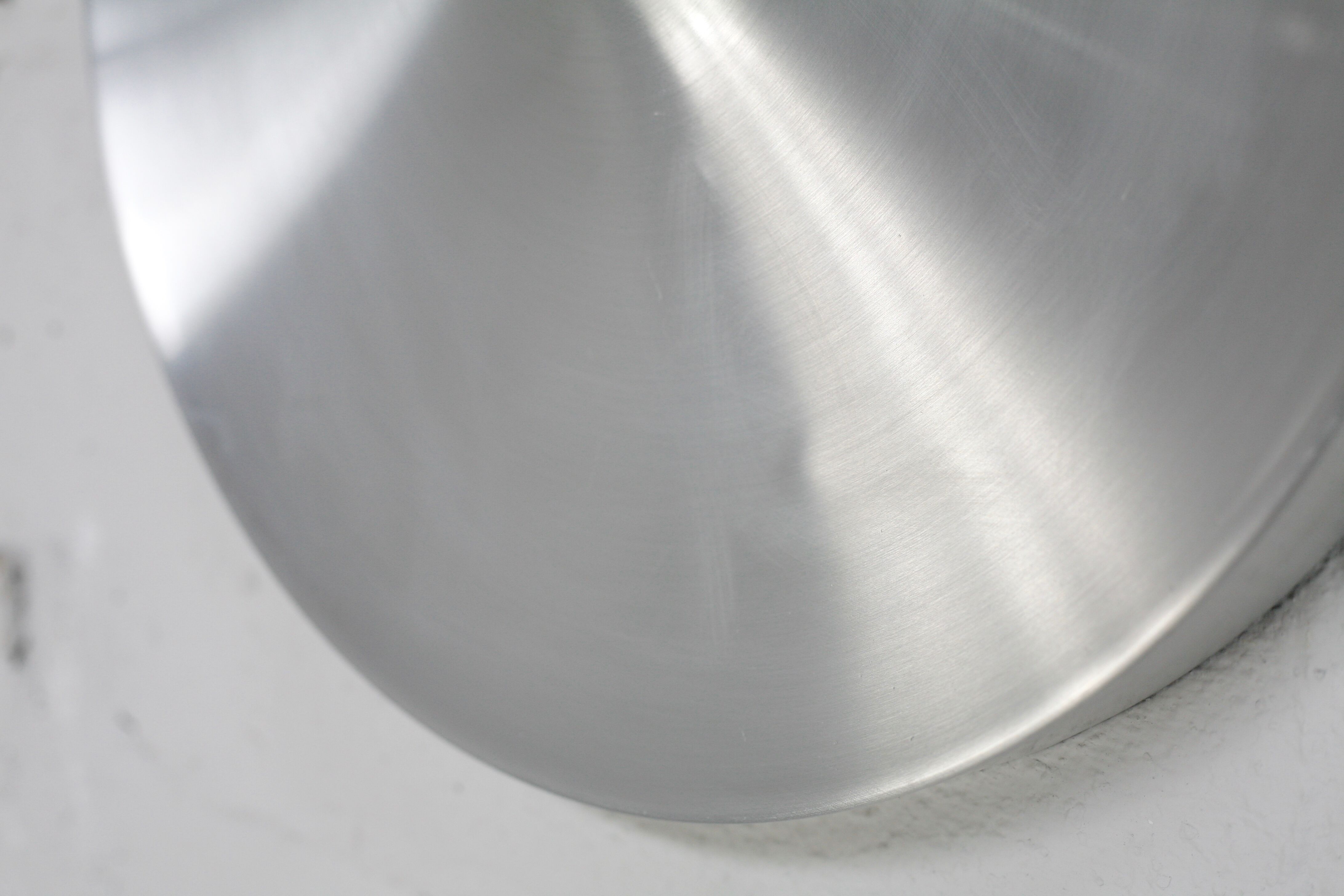 “Space age” wall lamp in aluminum. Circa 1970