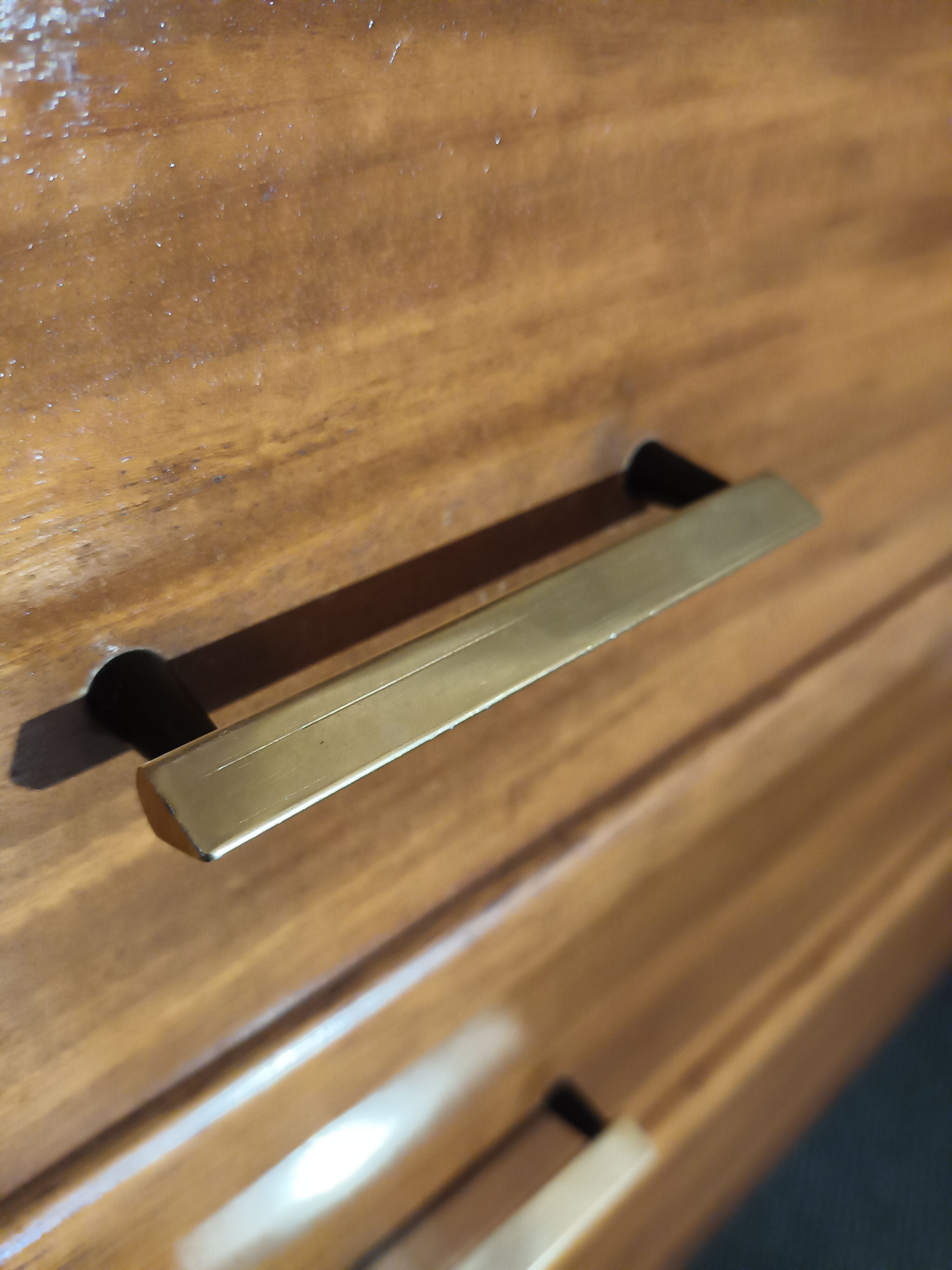 Vintage chest of drawers