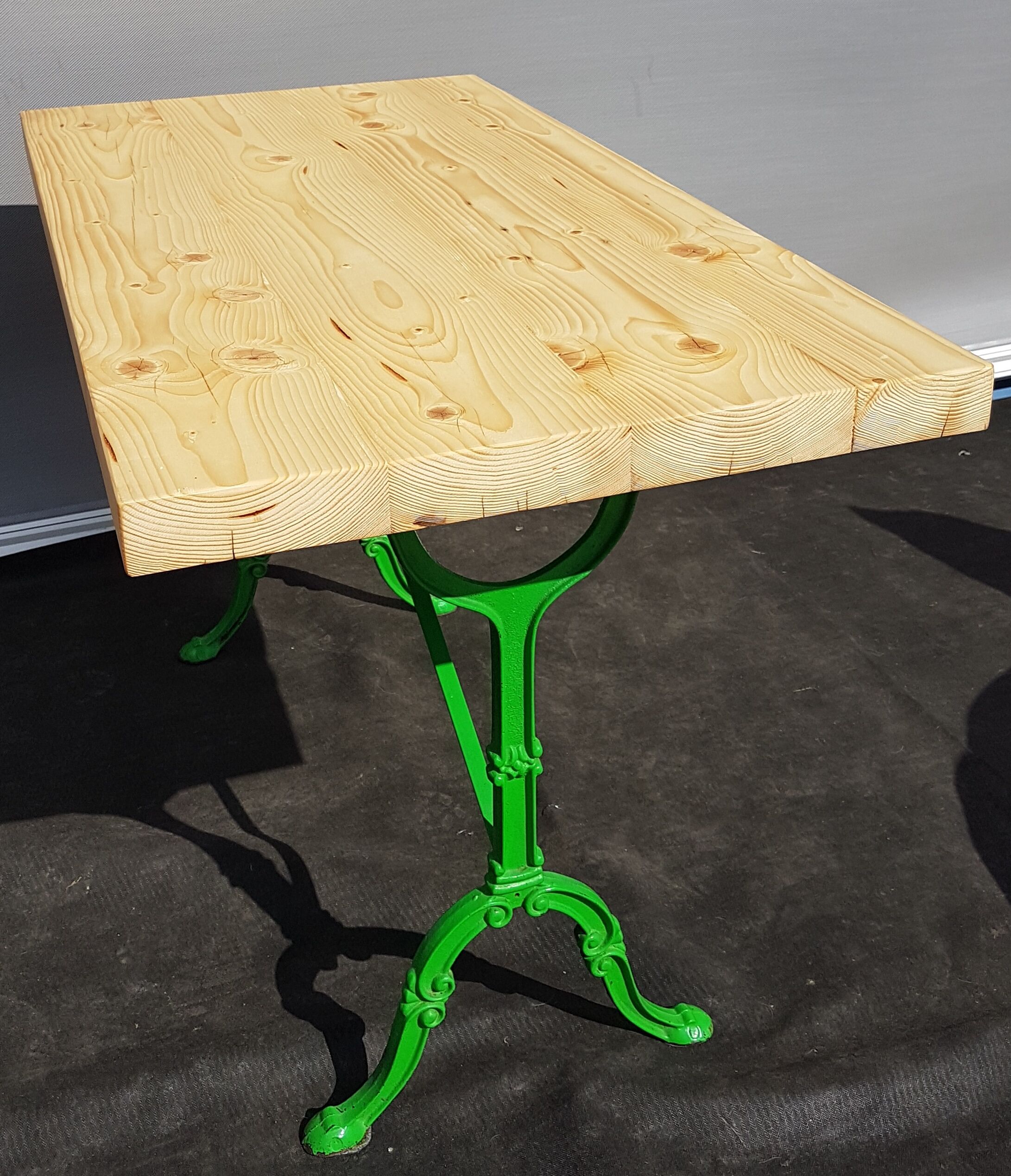 Table Bistro Green ' do Raw