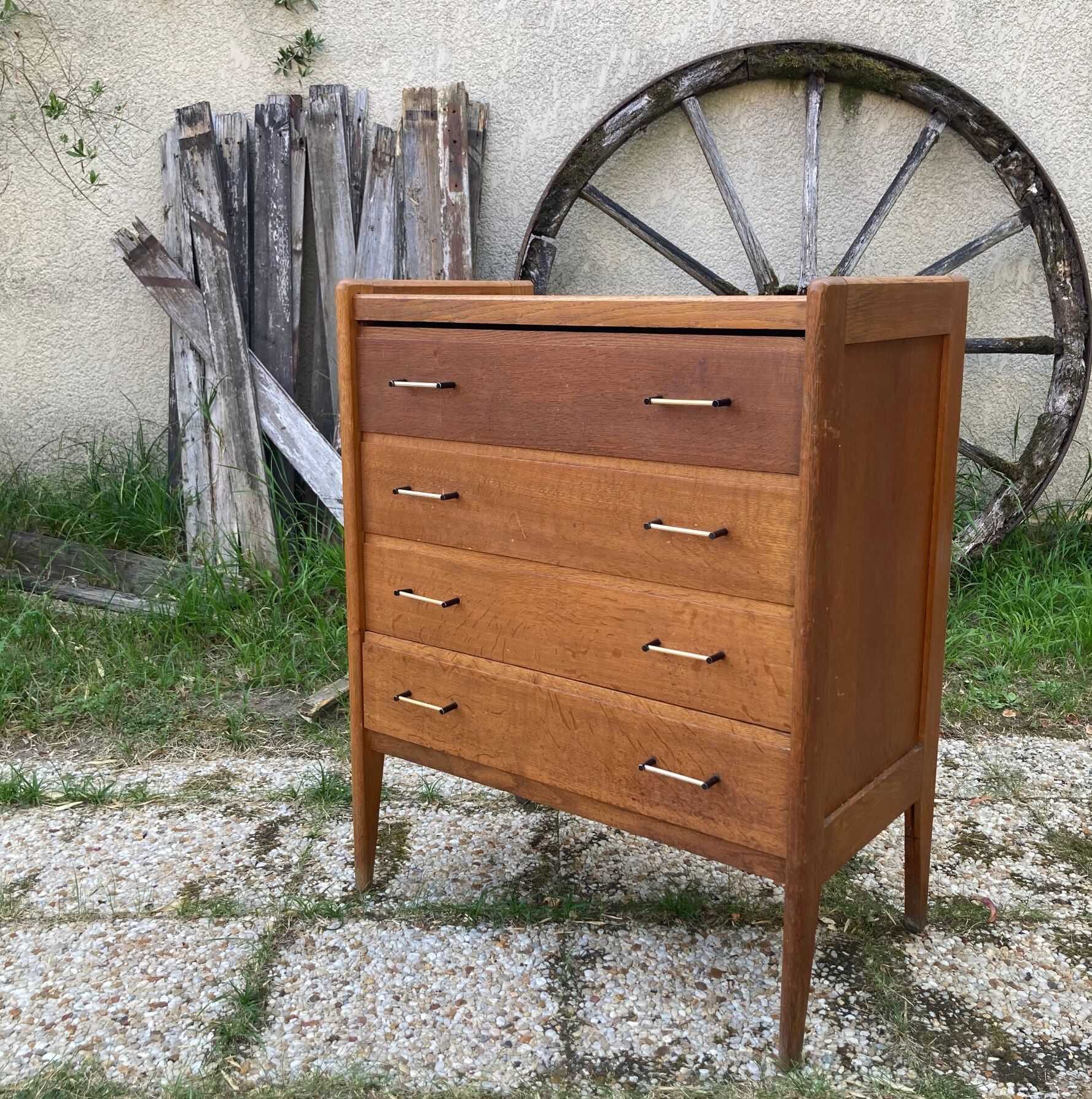 Vintage dresser compass feet