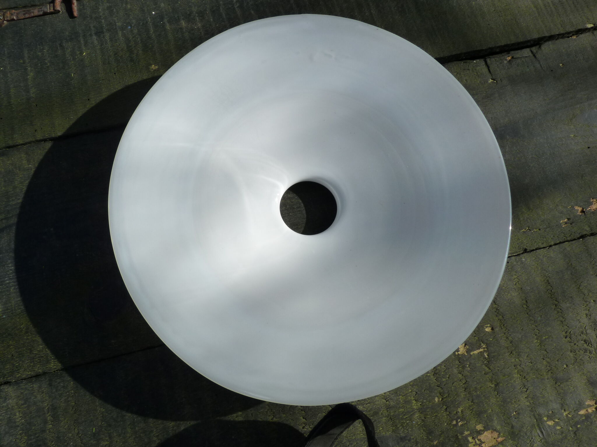 Abat-jour, white opaline at the beginning of the 20th century