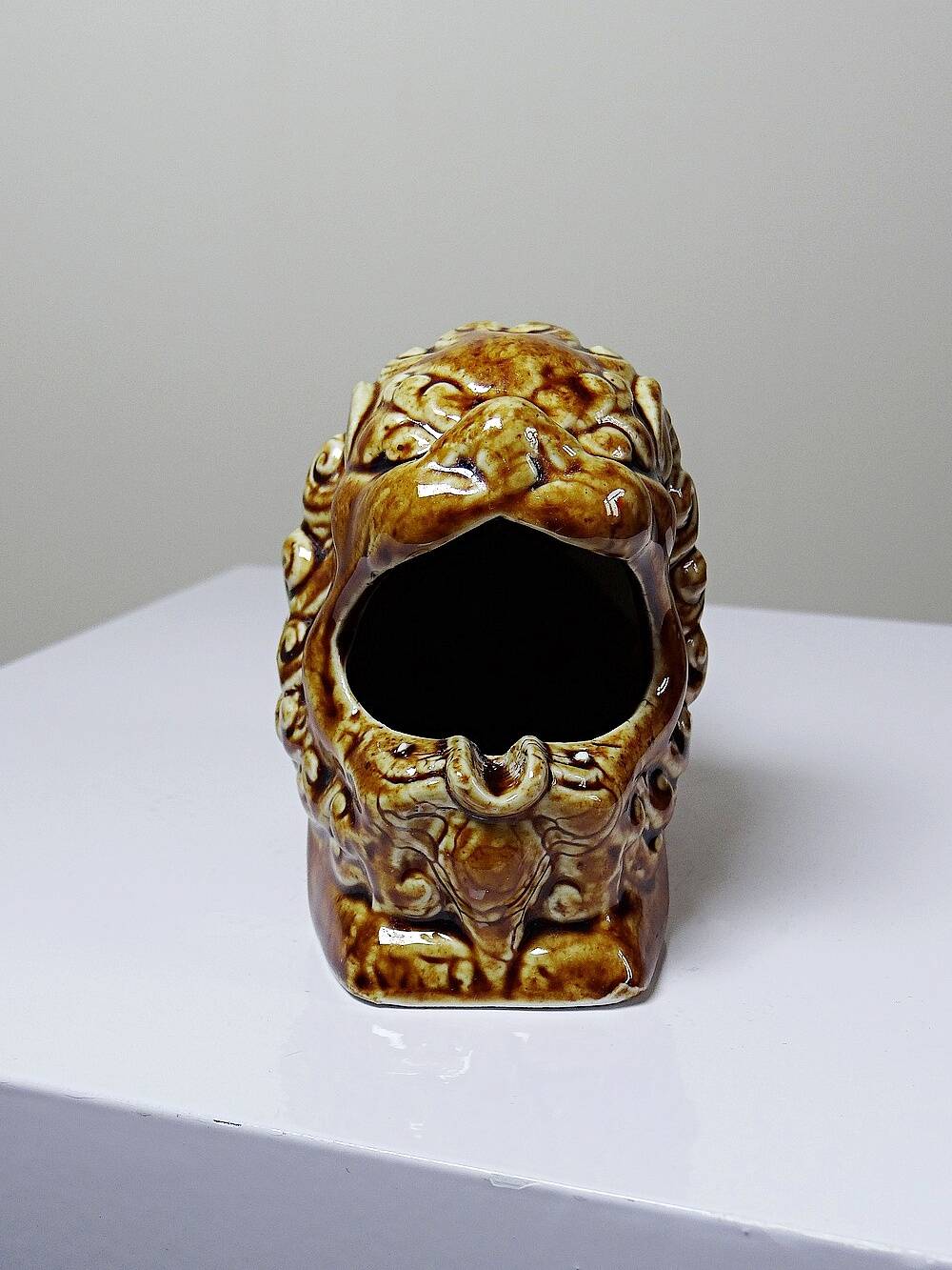 Vintage 60s-70s brown glazed ceramic Foo dog ashtray.