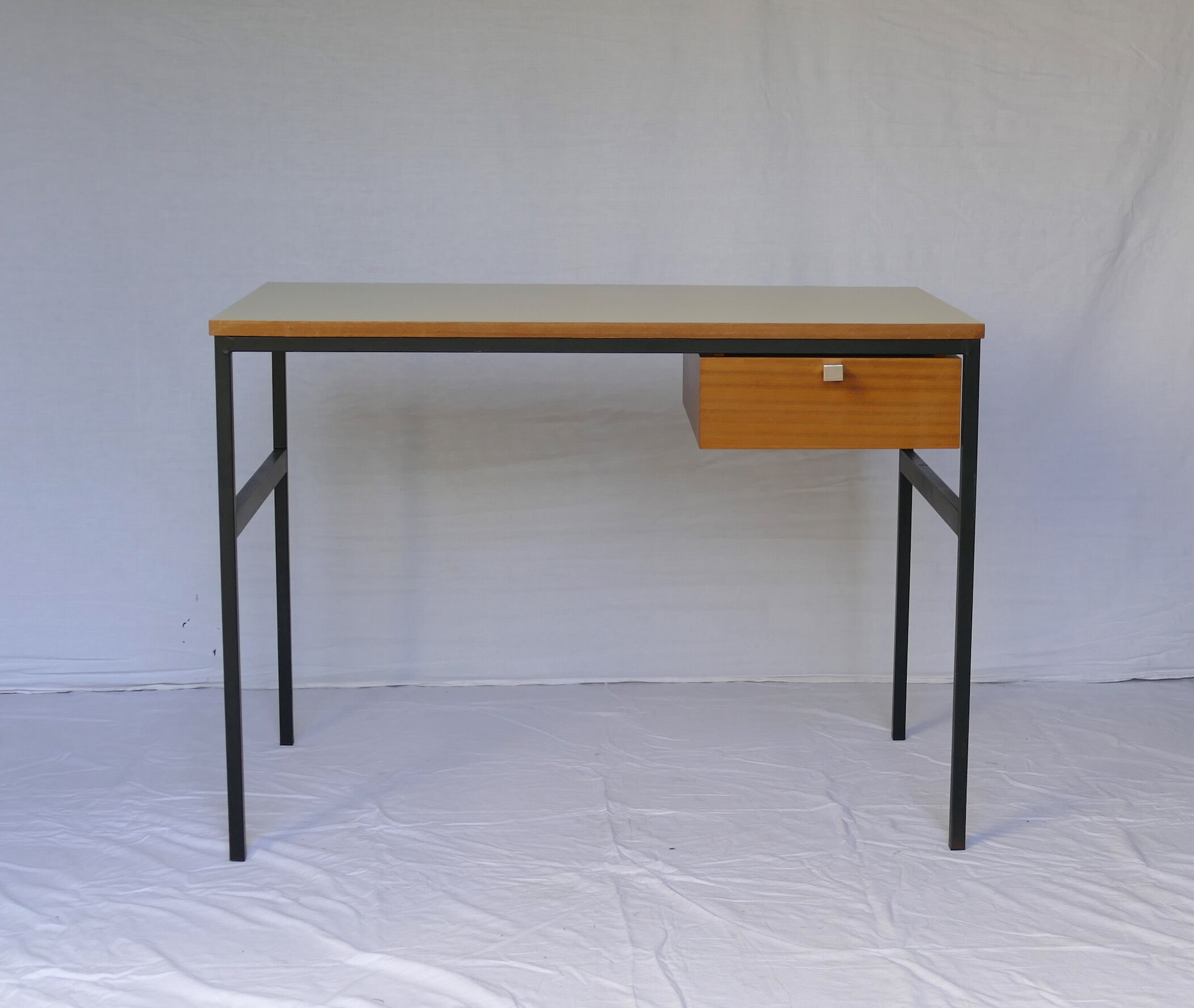 Office Pierre Paulin model "Small office", edition Thonet circa 1960