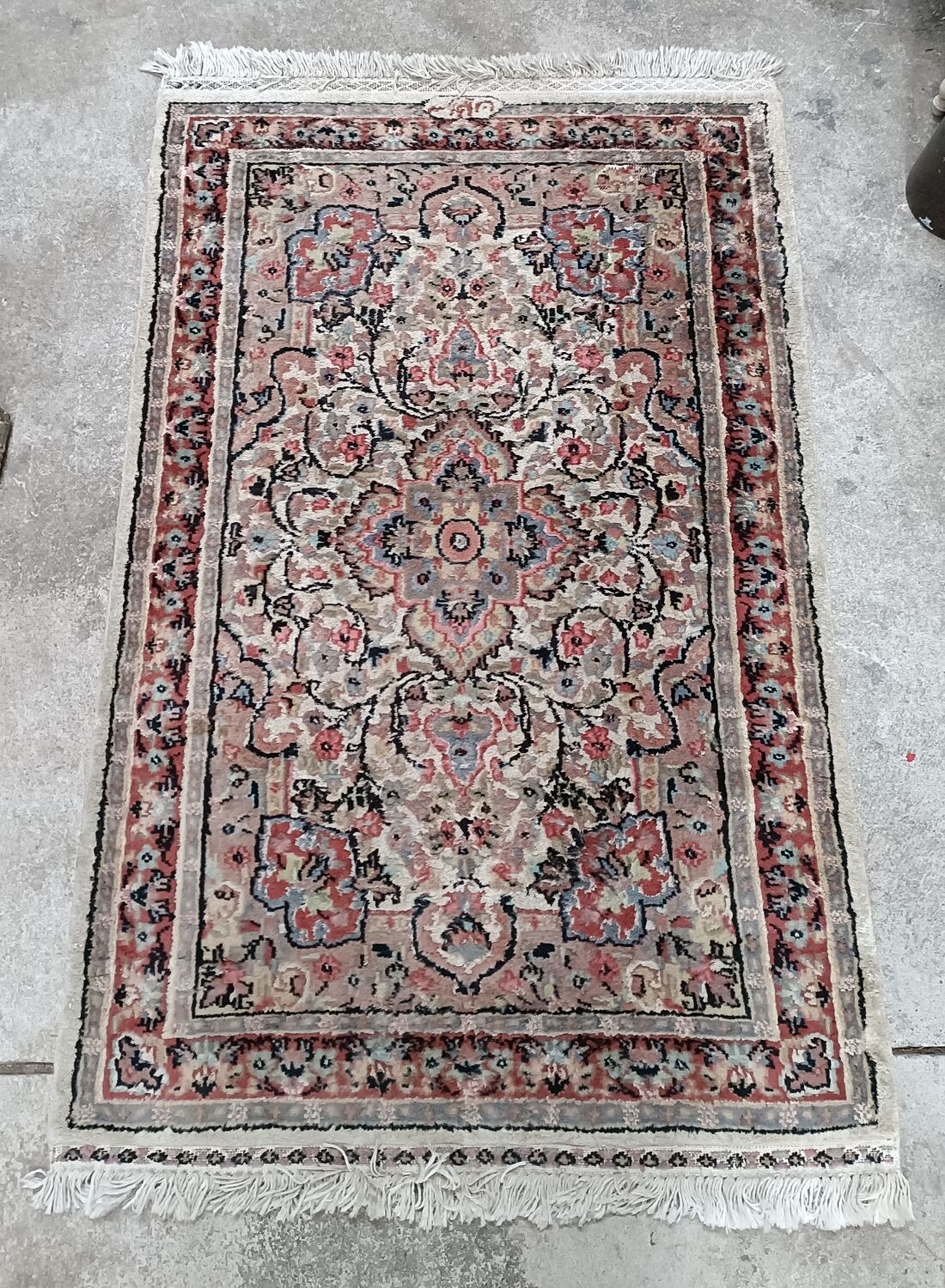 Handmade wool rugs, Pakistan