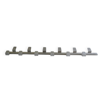 Porte manteau mural à 12 patères métal aluminium brossé vintage 70's